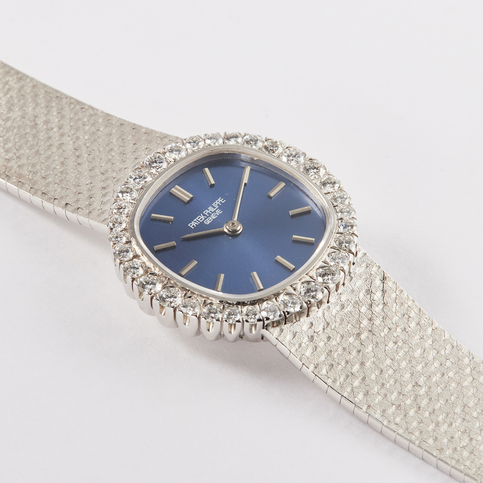 Vintage Lady Bracelet White Gold Diamond Blue Dial 31mm Product Image 2