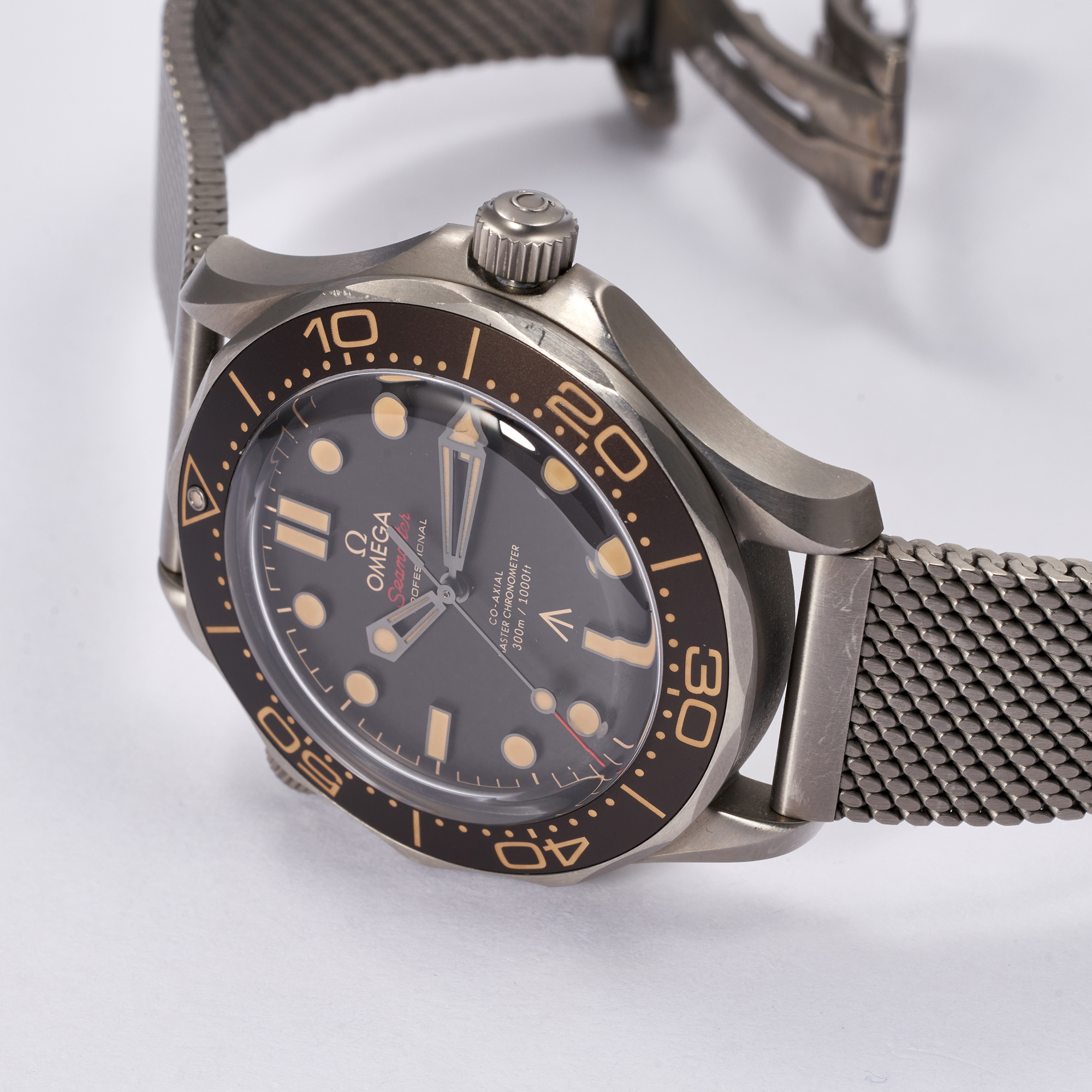 Seamaster Diver 300m 'No Time to Die' James Bond 42mm Product Image 2