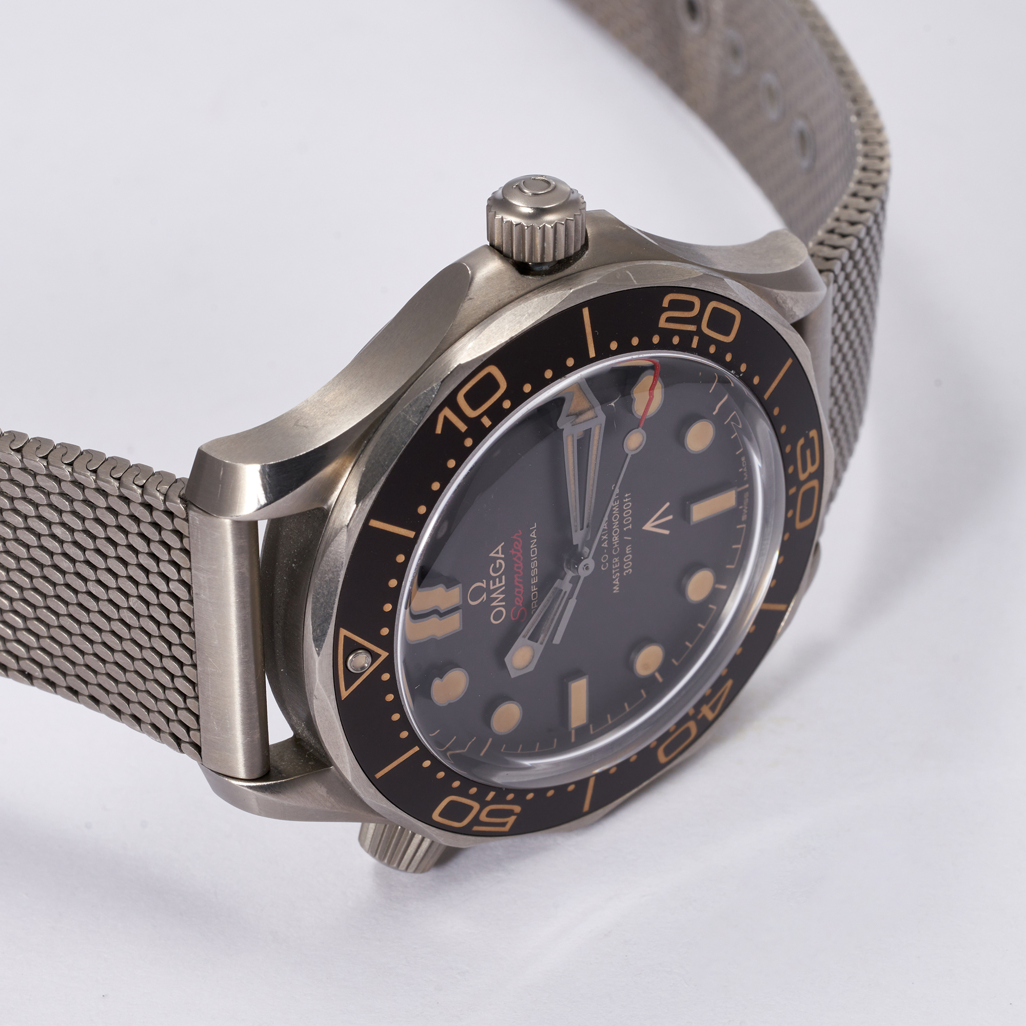 Seamaster Diver 300m 'No Time to Die' James Bond 42mm Product Image 6