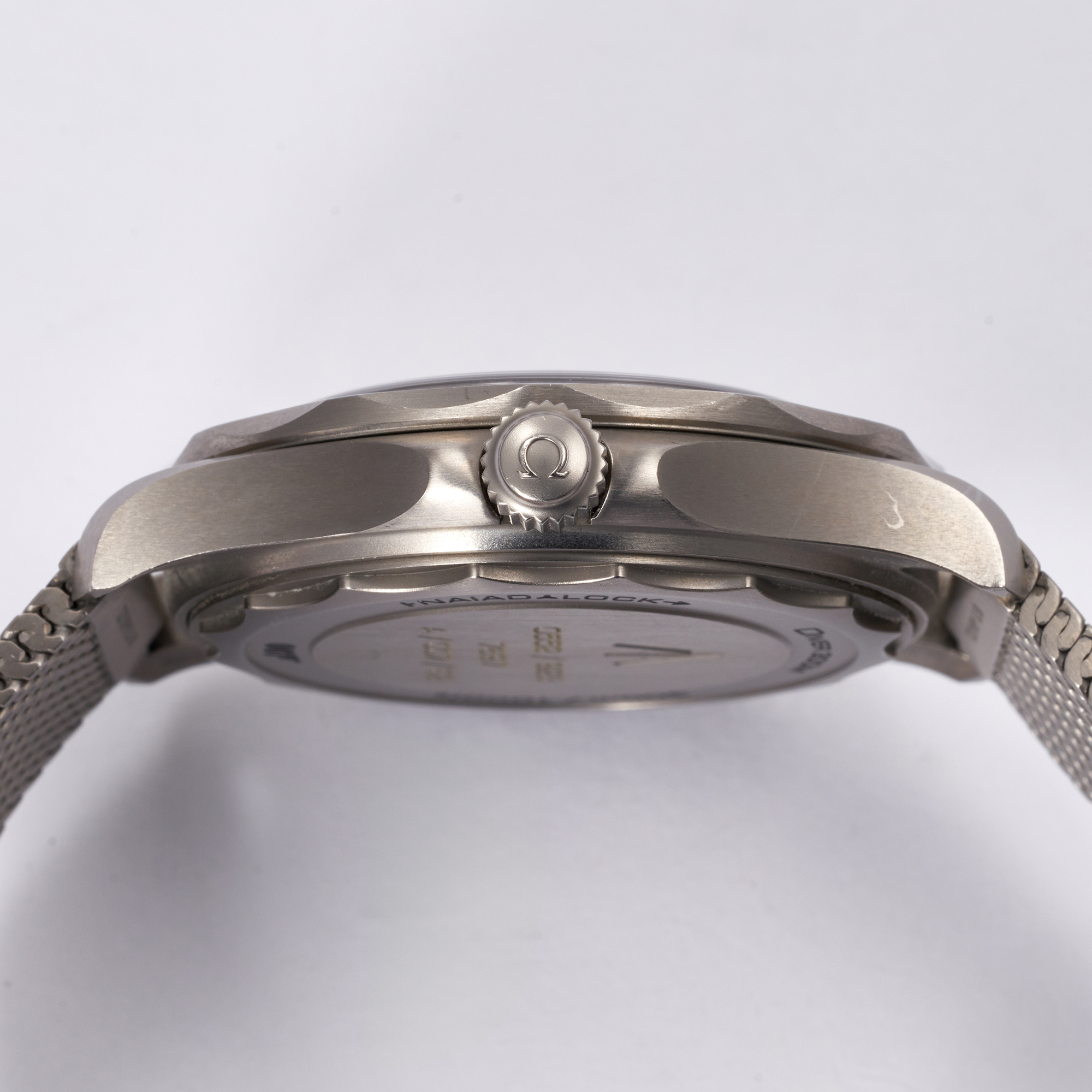 Seamaster Diver 300m 'No Time to Die' James Bond 42mm Product Image 4