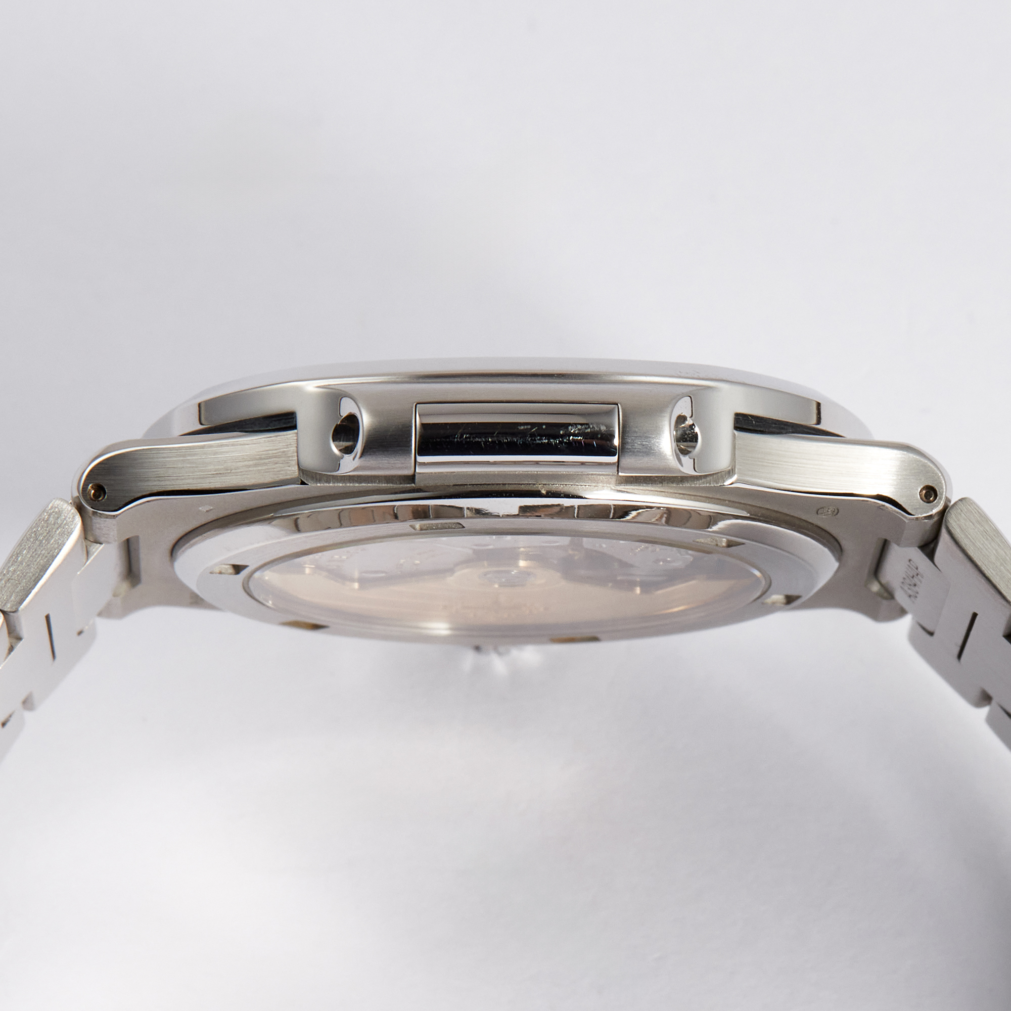 Nautilus Platinum Blue Dial 42mm Product Image 4