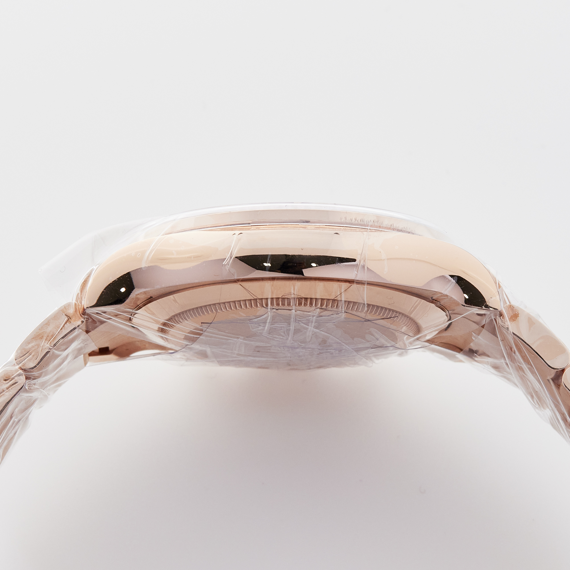 Daytona Rose Gold Rainbow Black Dial 40mm Product Image 6