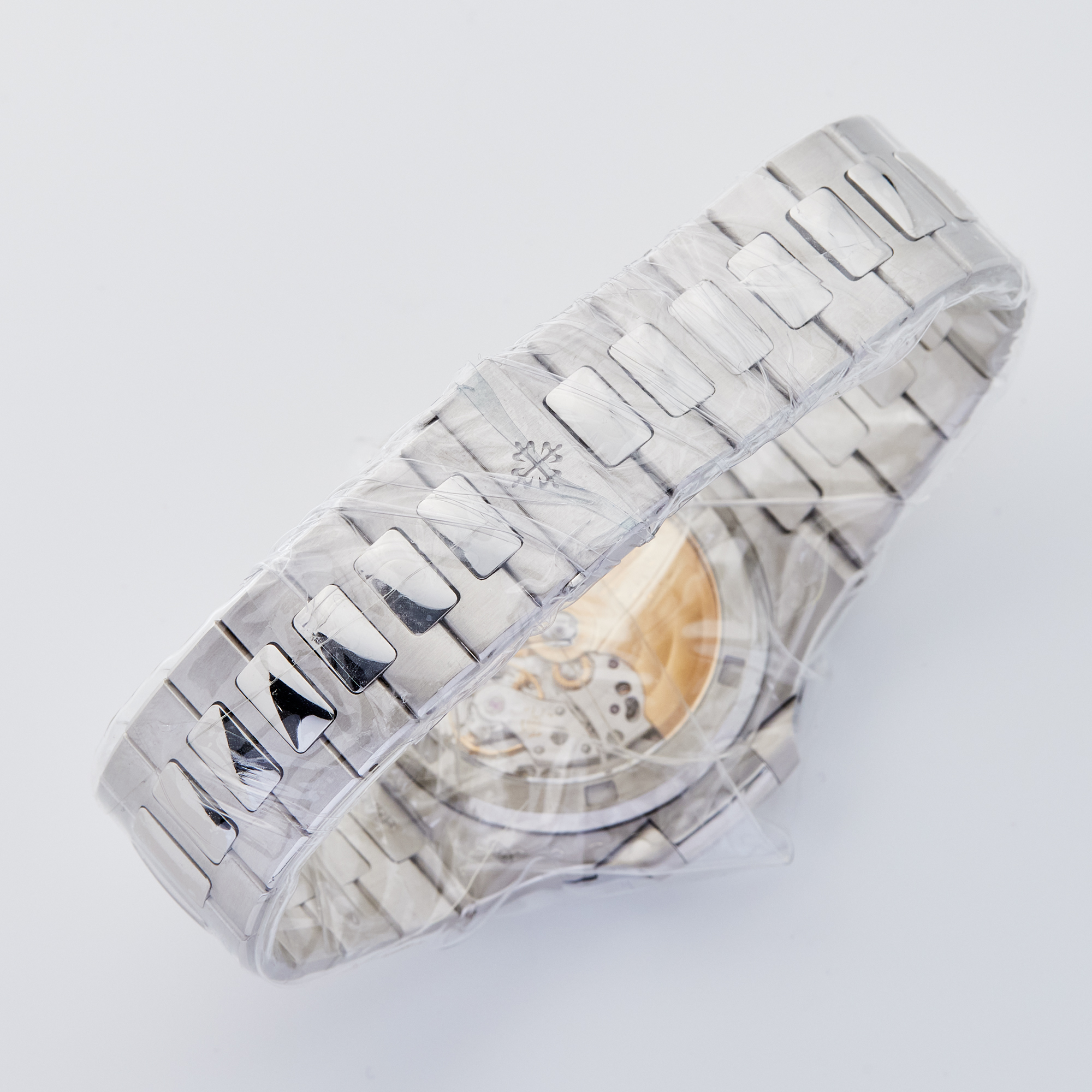 Nautilus Platinum Sapphire Black Dial 40mm Product Image 7