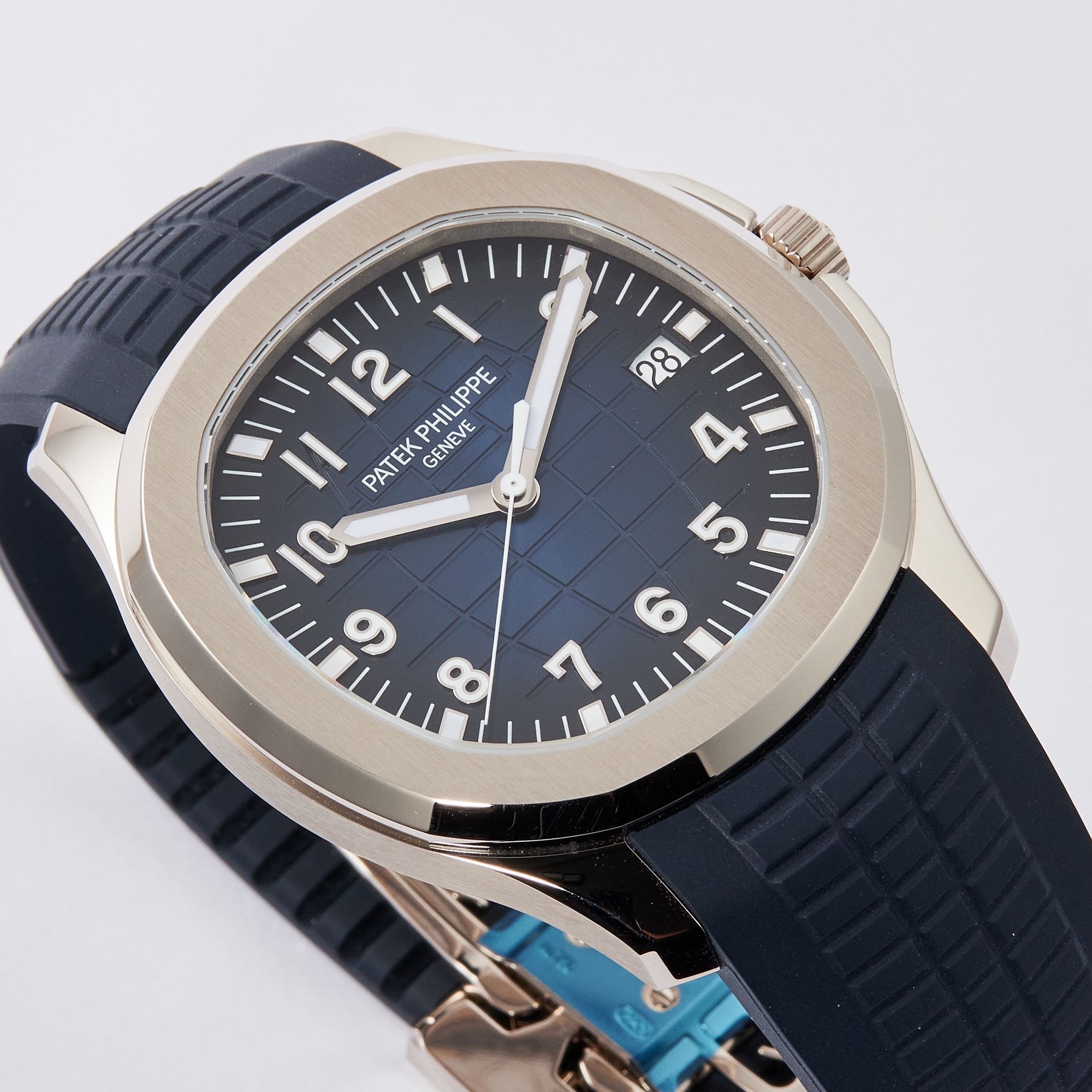 Aquanaut White Gold Blue Dial 42mm Product Image 2