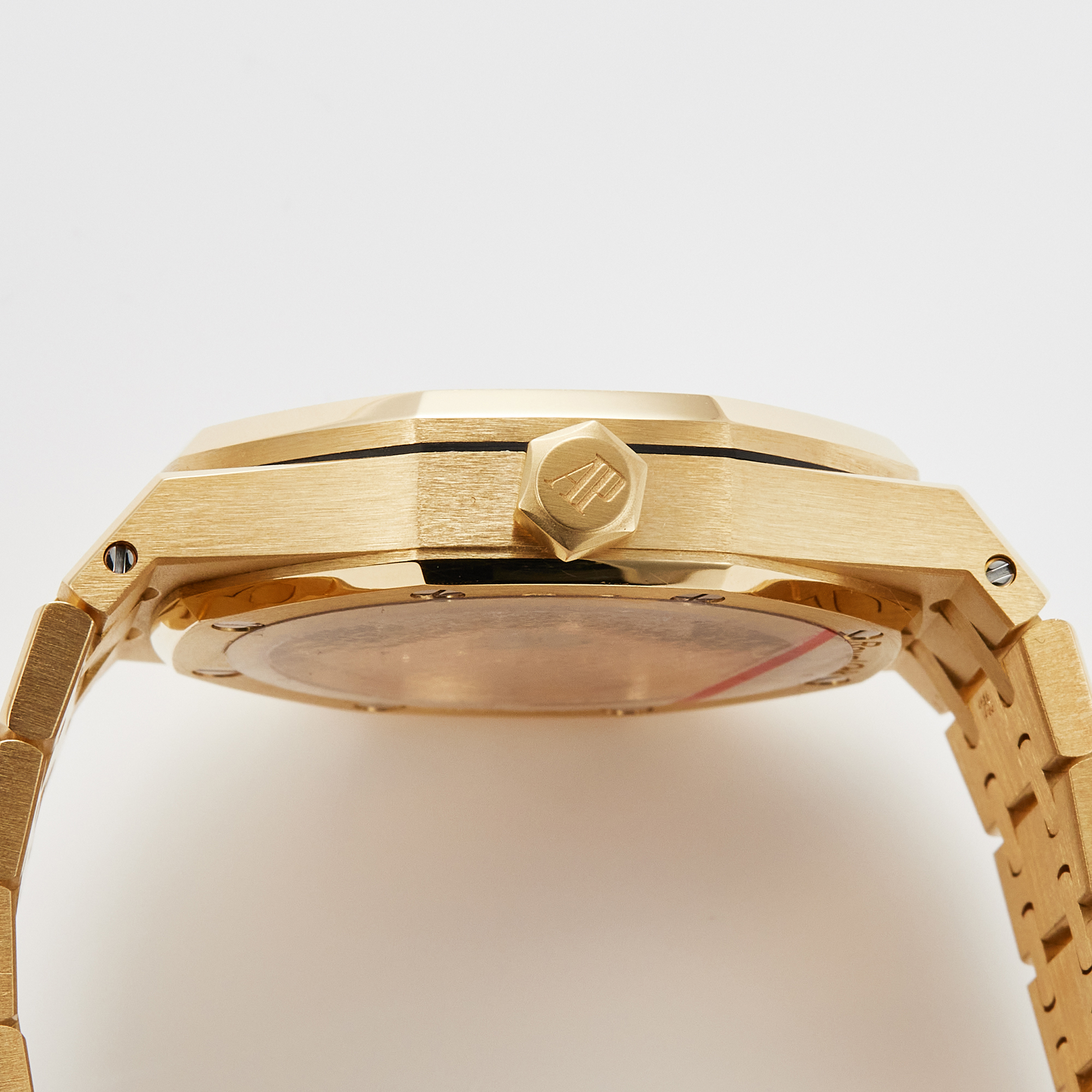 Royal Oak Selfwinding Yellow Gold Blue Dial 37mm Product Image 5