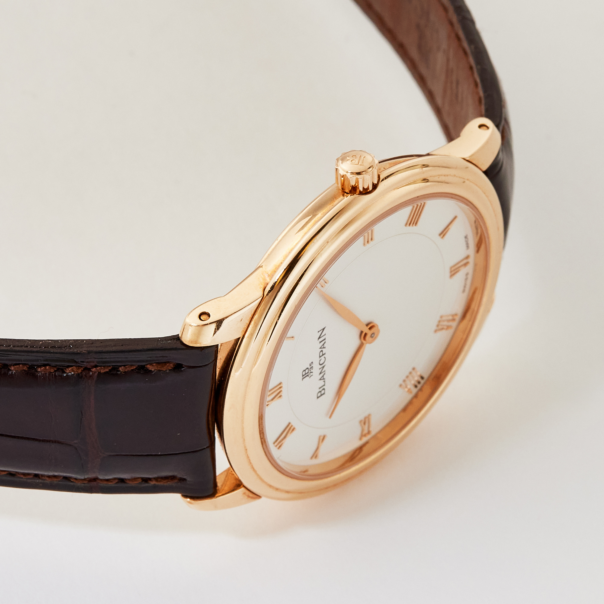 Villeret Ultra-Slim Yellow Gold White Dial 33mm Product Image 4
