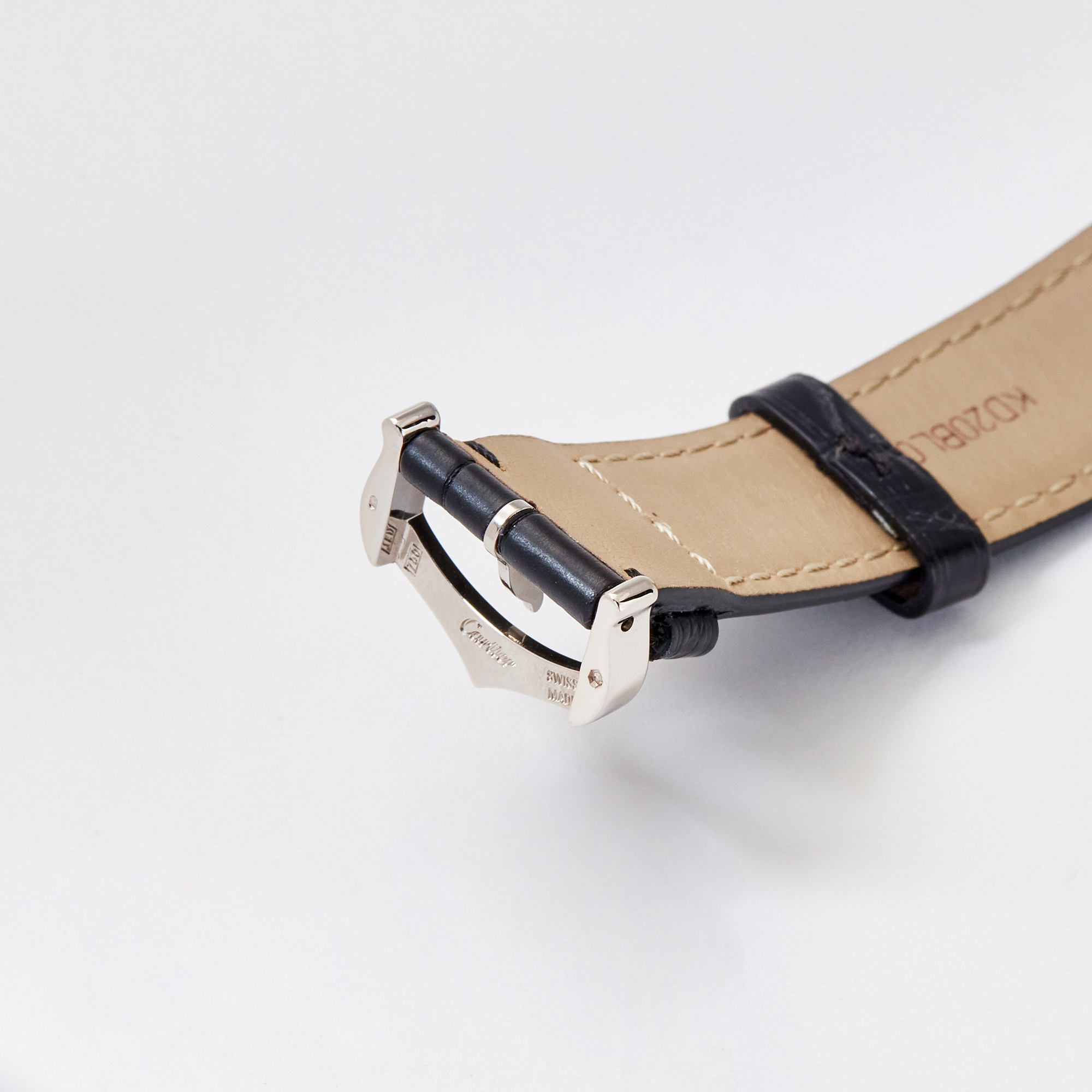 Vintage Tank Large White Gold White Dial 33mm Product Image 9