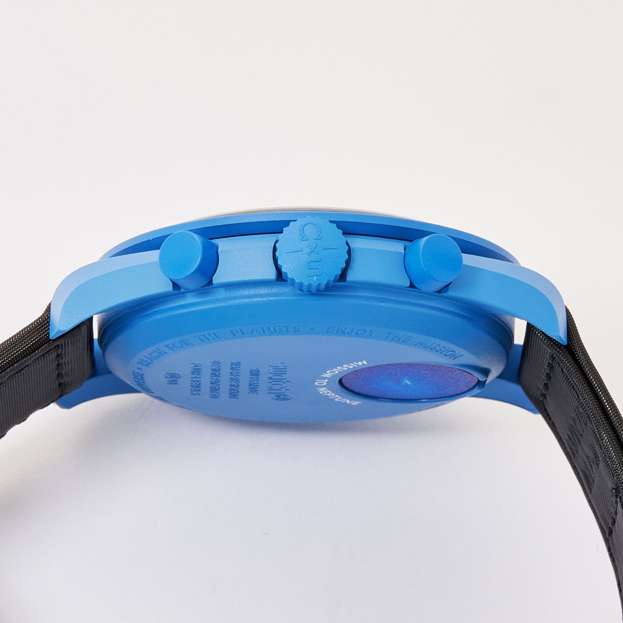 MoonSwatch Mission to Neptune 42mm Product Image 3