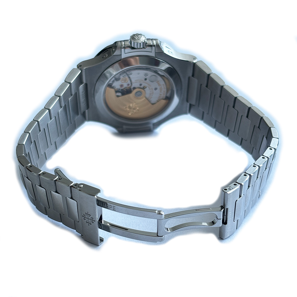Nautilus Annual Calendar Steel Black Dial 40mm Product Image 4