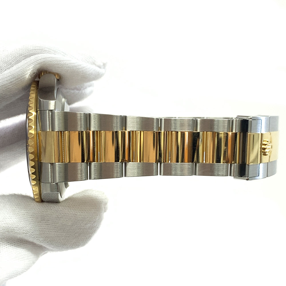Submariner Date Yellow Gold & Steel Black Dial 41mm Product Image 5