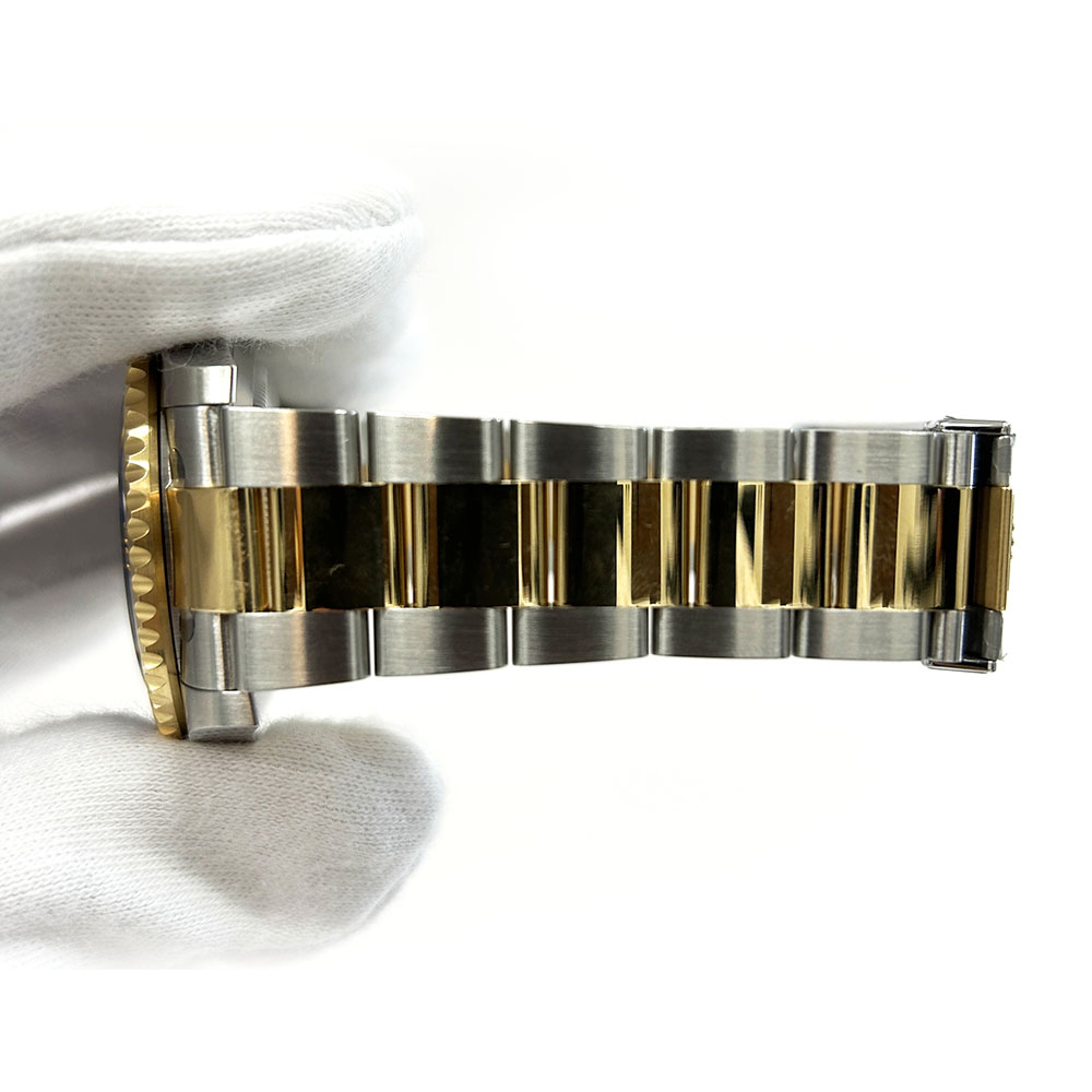 Submariner Date Yellow Gold & Steel Blue Dial 41mm Product Image 5