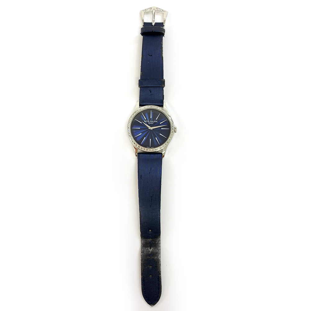Calatrava White Gold Diamond Blue Dial 33mm Product Image 2