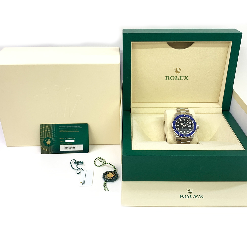 Submariner Date White Gold Black Dial 41mm Product Image 6