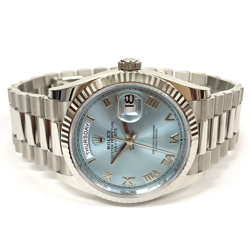 Day-Date Platinum Blue Dial 36mm Product Image 3