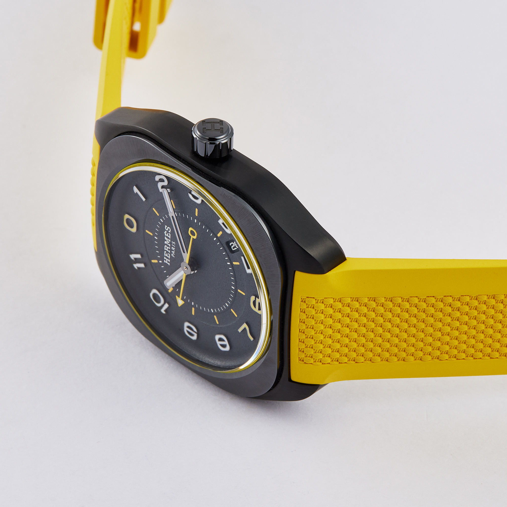 H08 Titanium Limited Edition Product Image 4