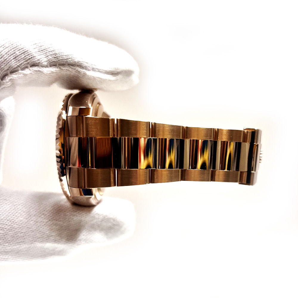Sky-Dweller Rose Gold Blue Dial 42mm Product Image 5