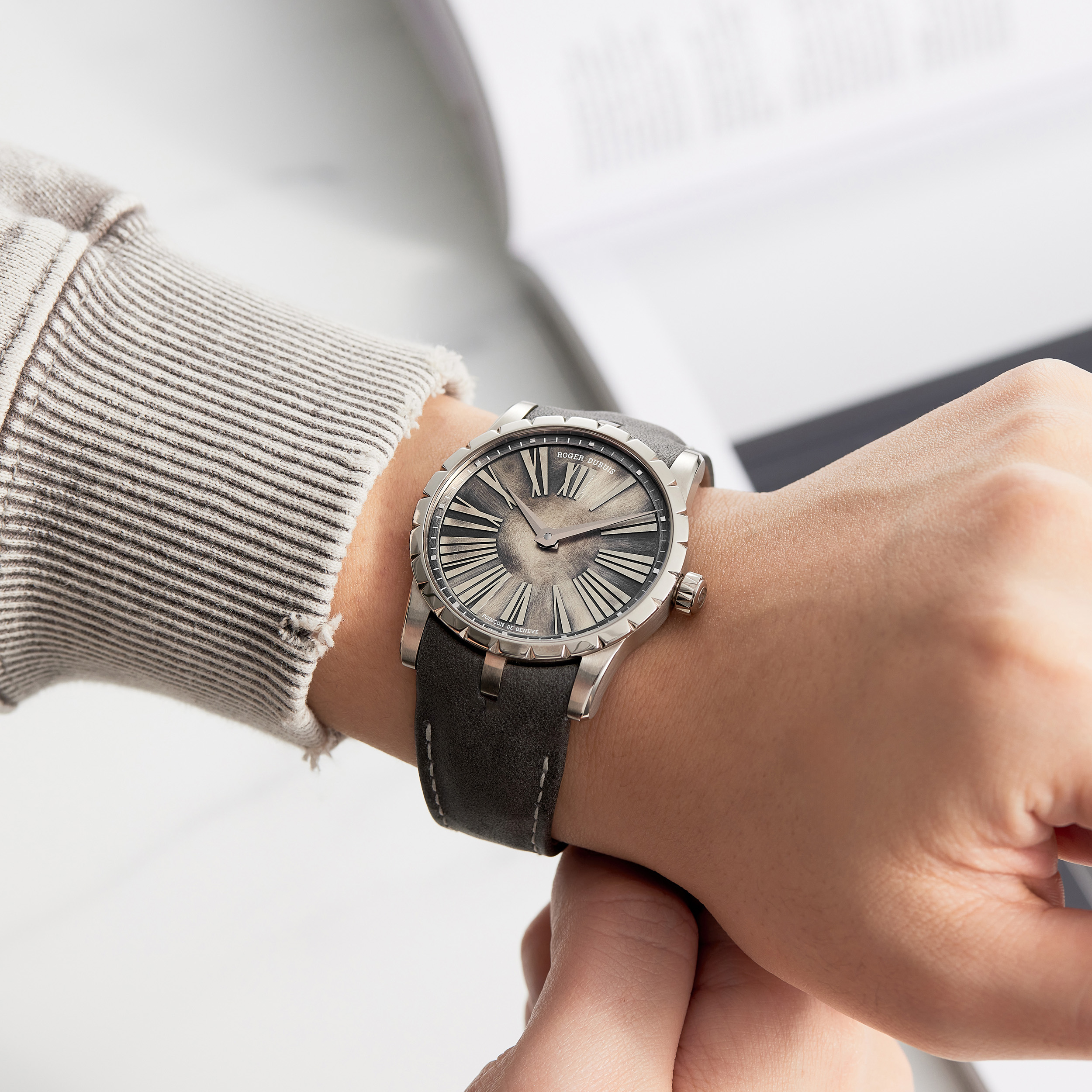 Excalibur Essential MB White Gold Grey Dial 42mm Product Image