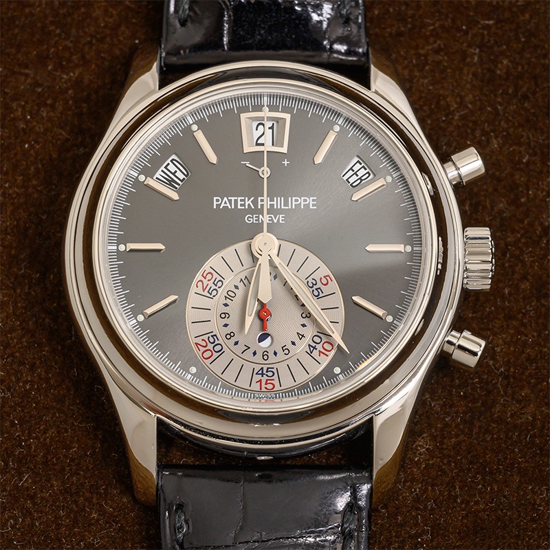 Annual Calendar Chronograph Platinum Grey Dial 40mm Product Image 2