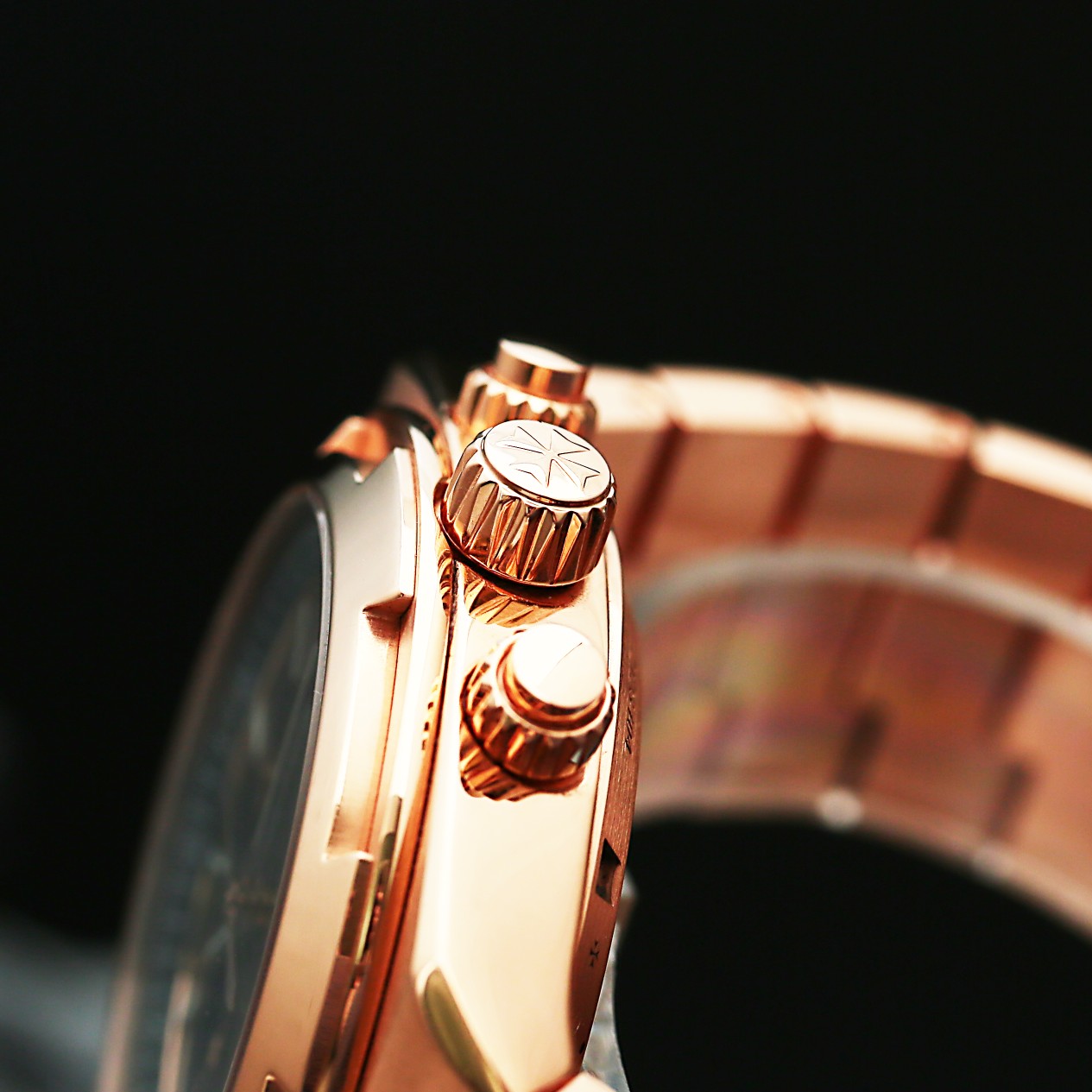 Overseas Chronograph Rose Gold Blue Dial 43mm Product Image 6