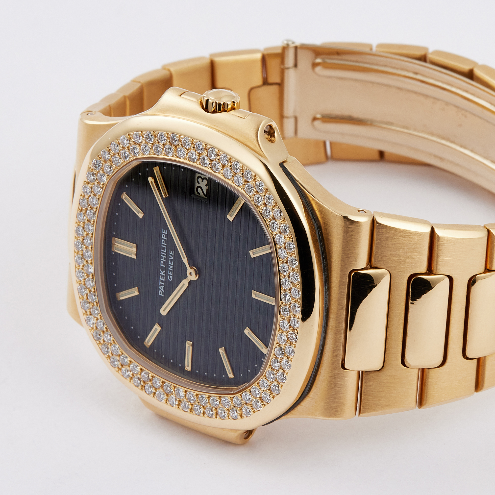 Vintage Nautilus Yellow Gold Diamond Black Dial 40mm Product Image 3