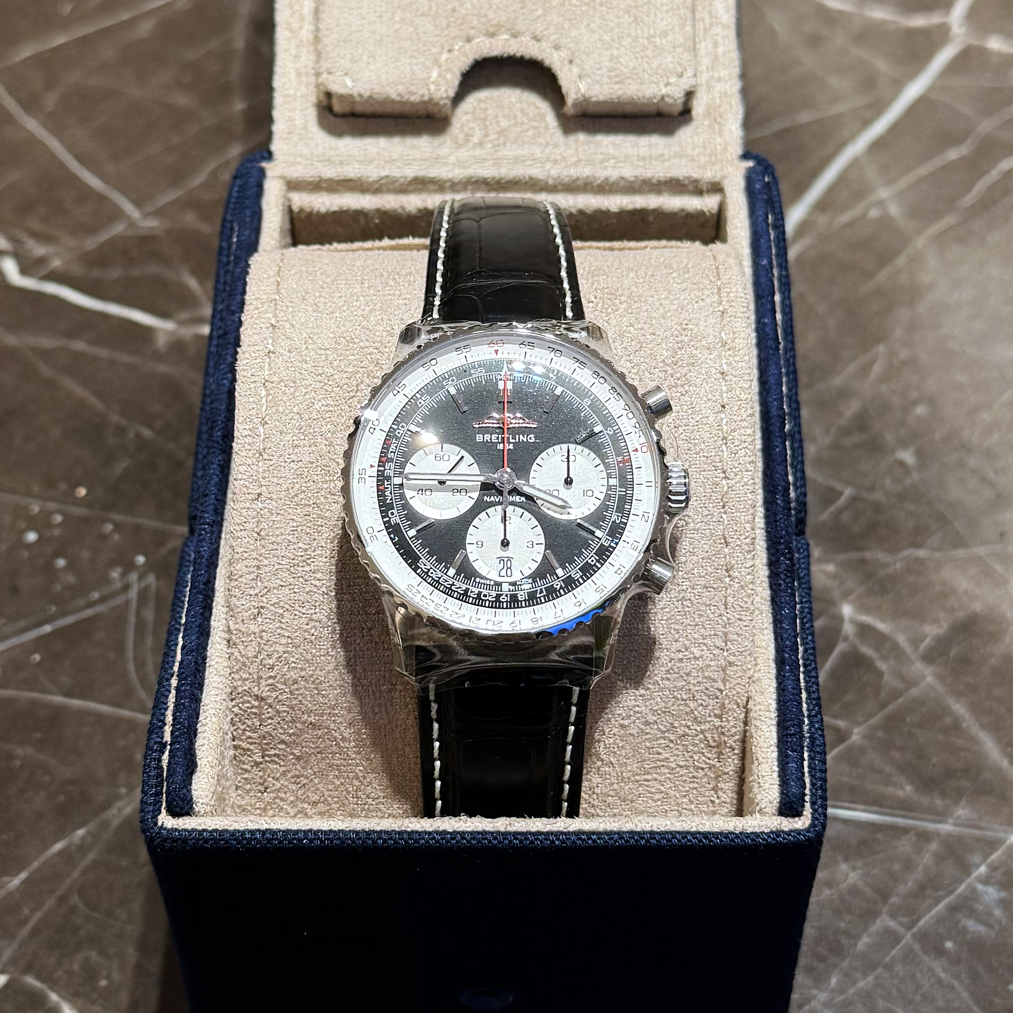 Navitimer B01 Chronograph Steel Black Dial 46mm Product Image 6