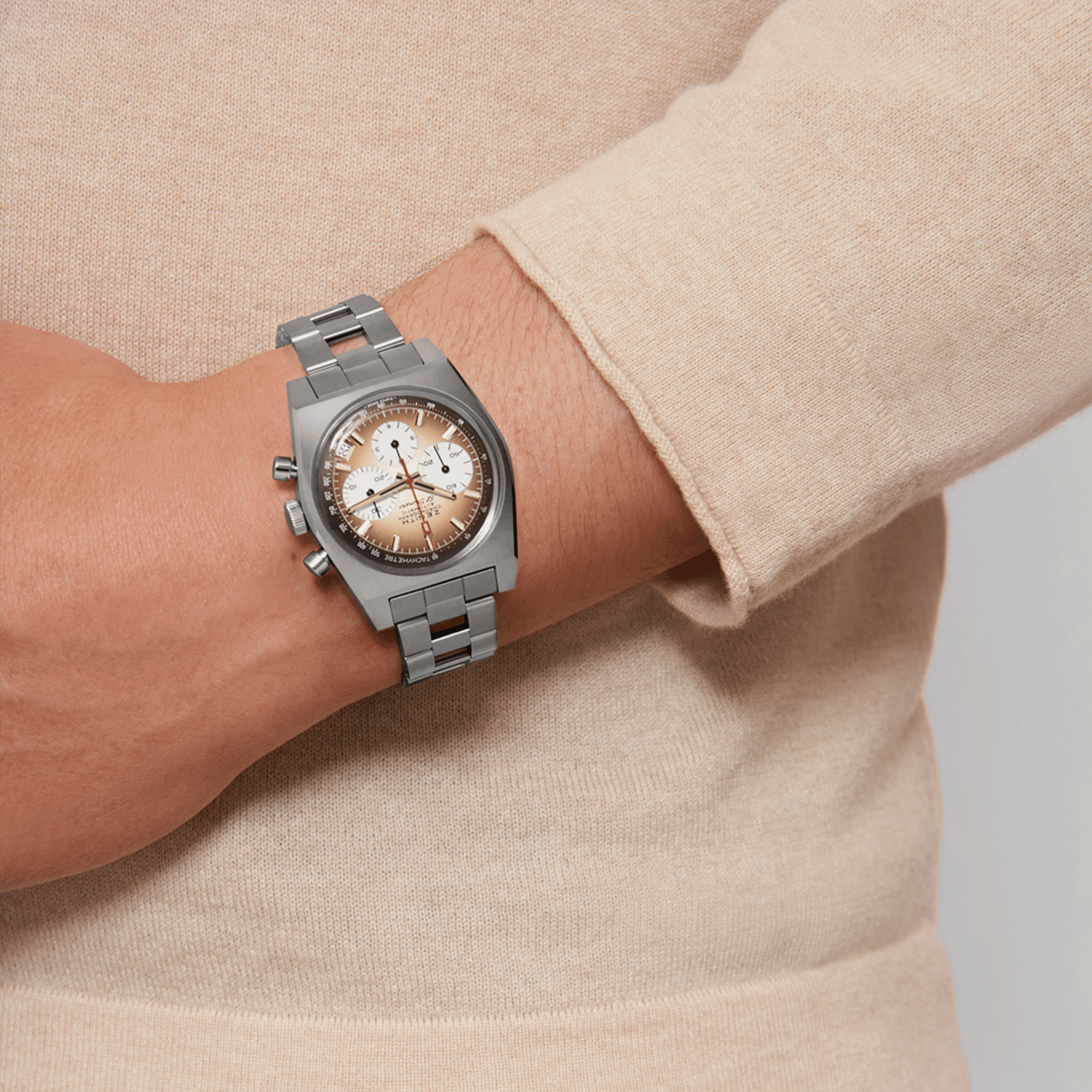 Chronomaster Revival Steel Brown Dial 37mm Product Image 5