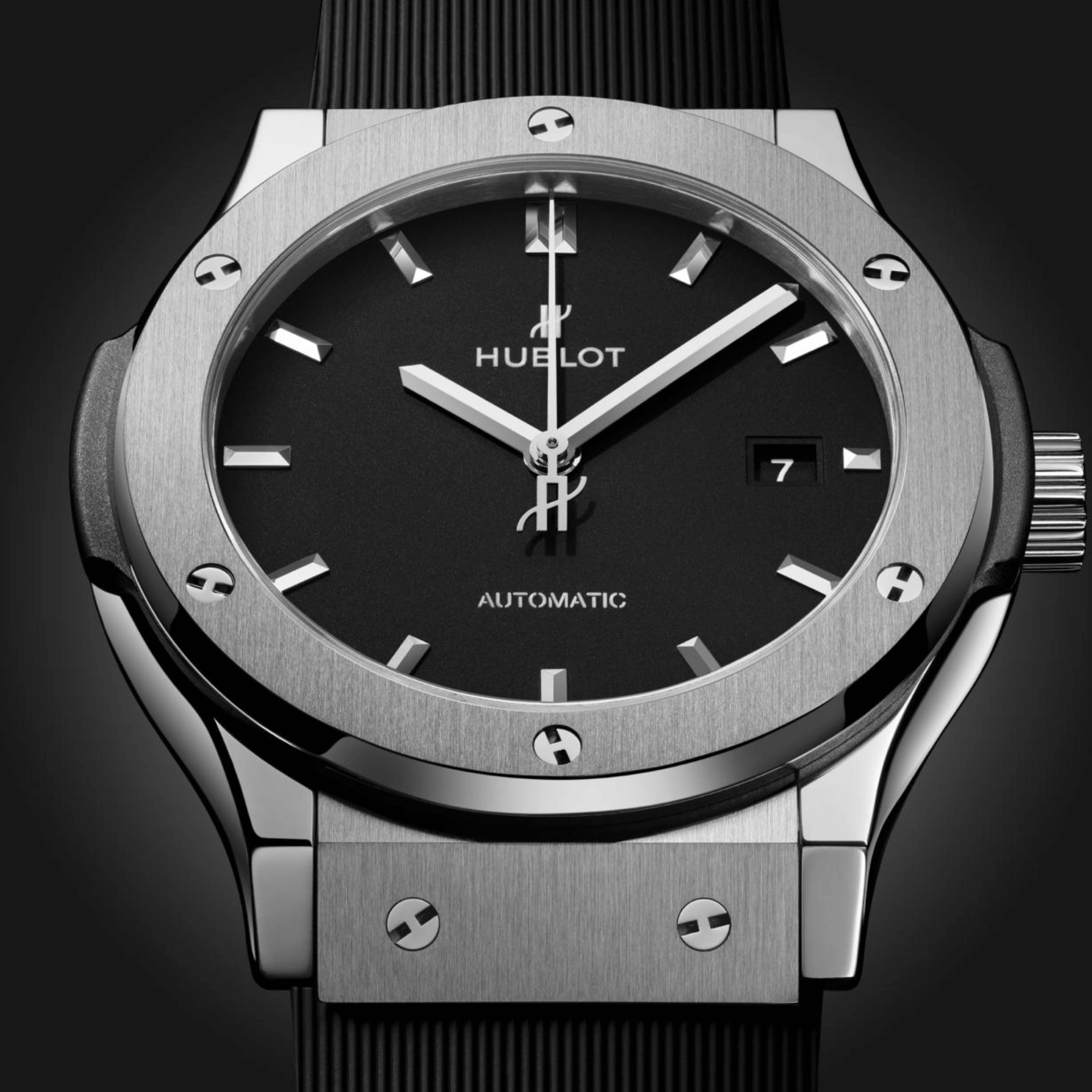 Classic Fusion Titanium Black Dial 42mm Product Image 2