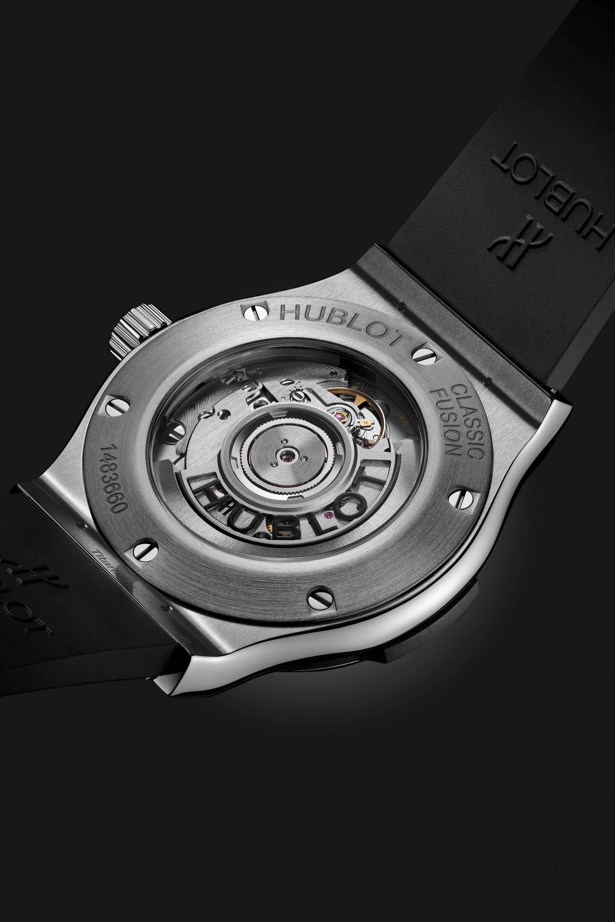 Classic Fusion Titanium Black Dial 42mm Product Image 5