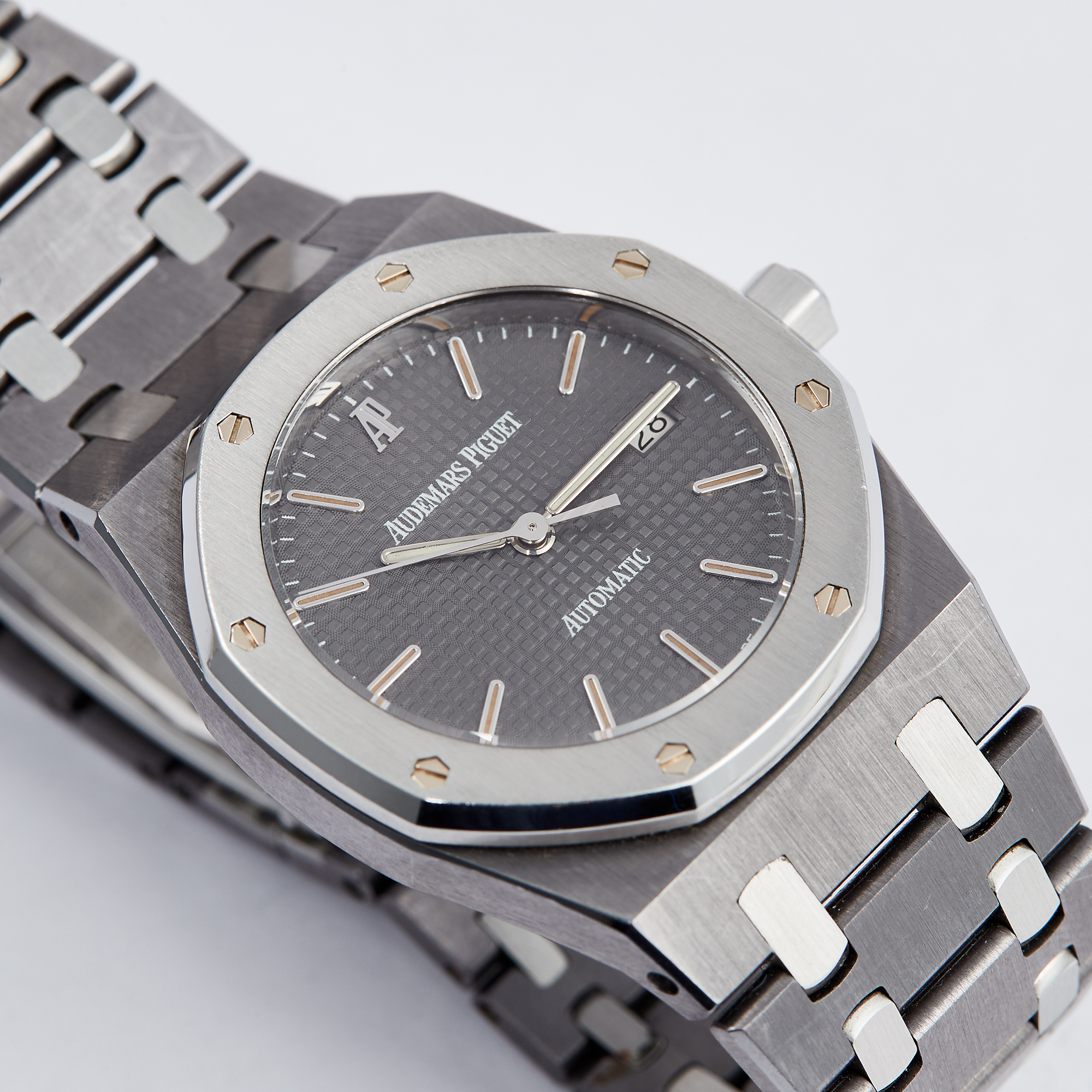 Royal Oak Tantalum Grey Dial 33mm Product Image 2