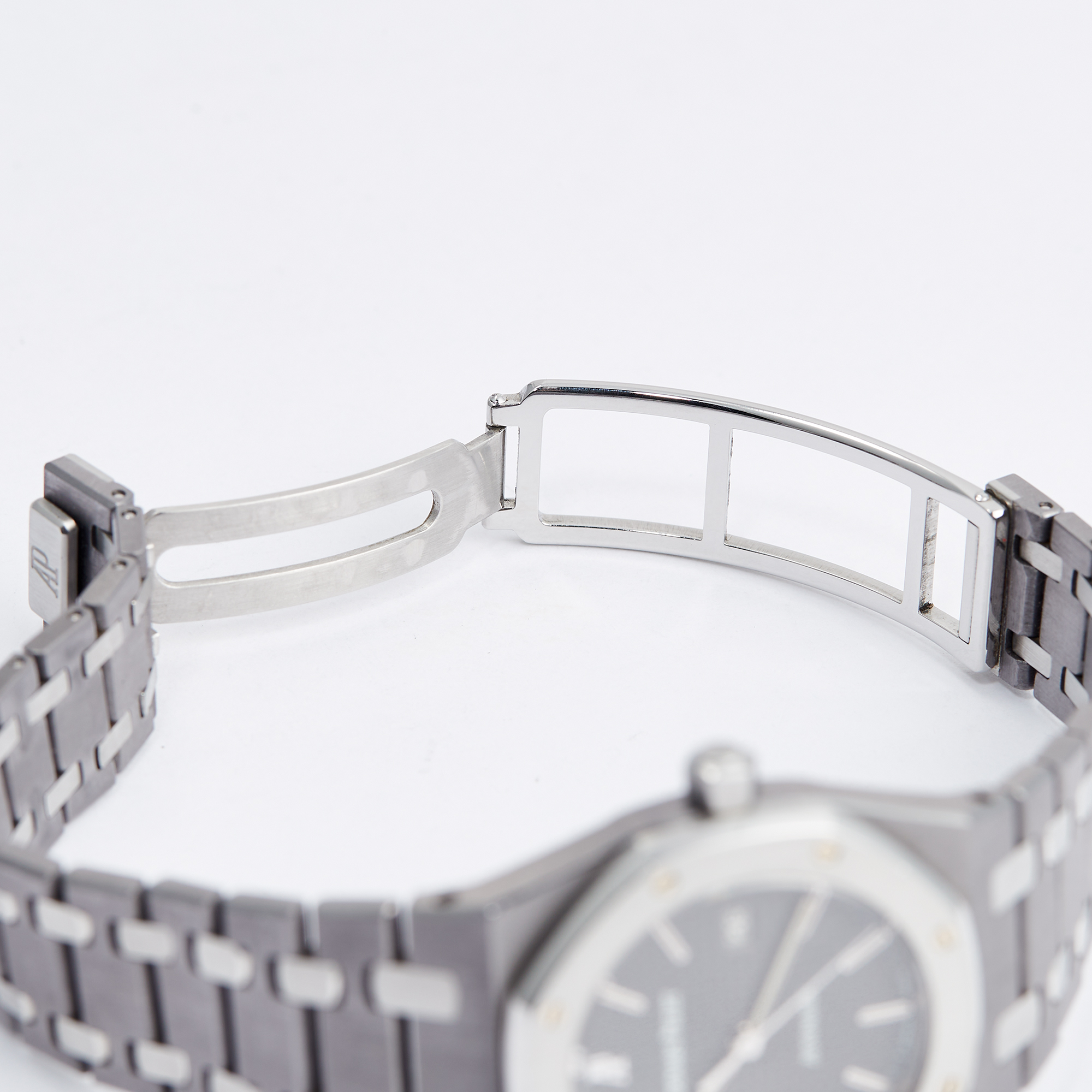 Royal Oak Tantalum Grey Dial 33mm Product Image 9