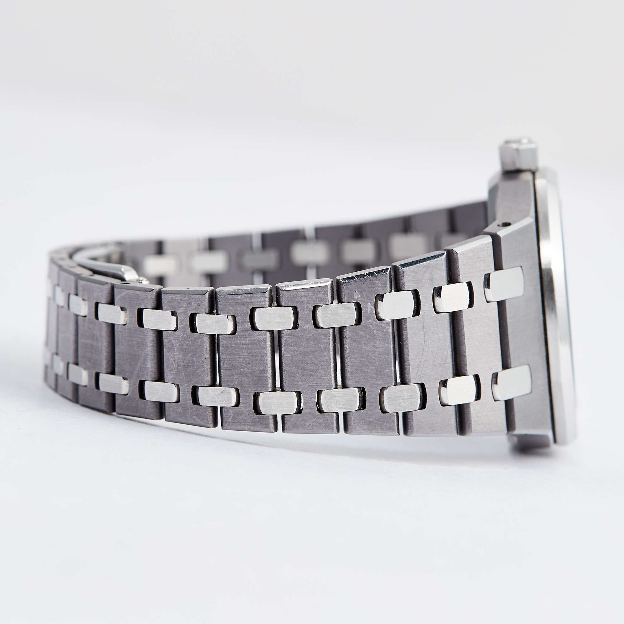 Royal Oak Tantalum Grey Dial 33mm Product Image 11