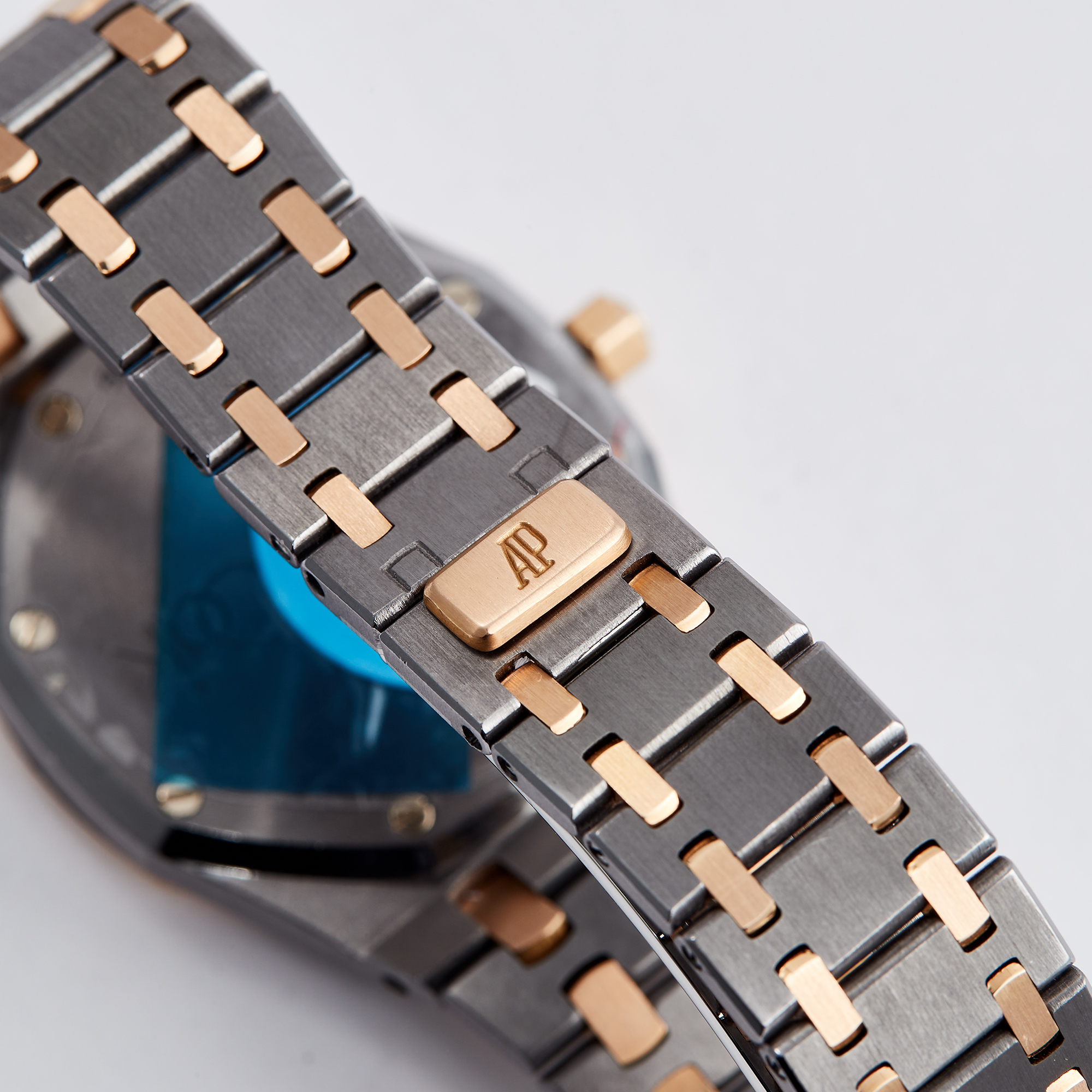 Royal Oak Tantalum & Rose Gold Grey Dial 36mm Product Image 10