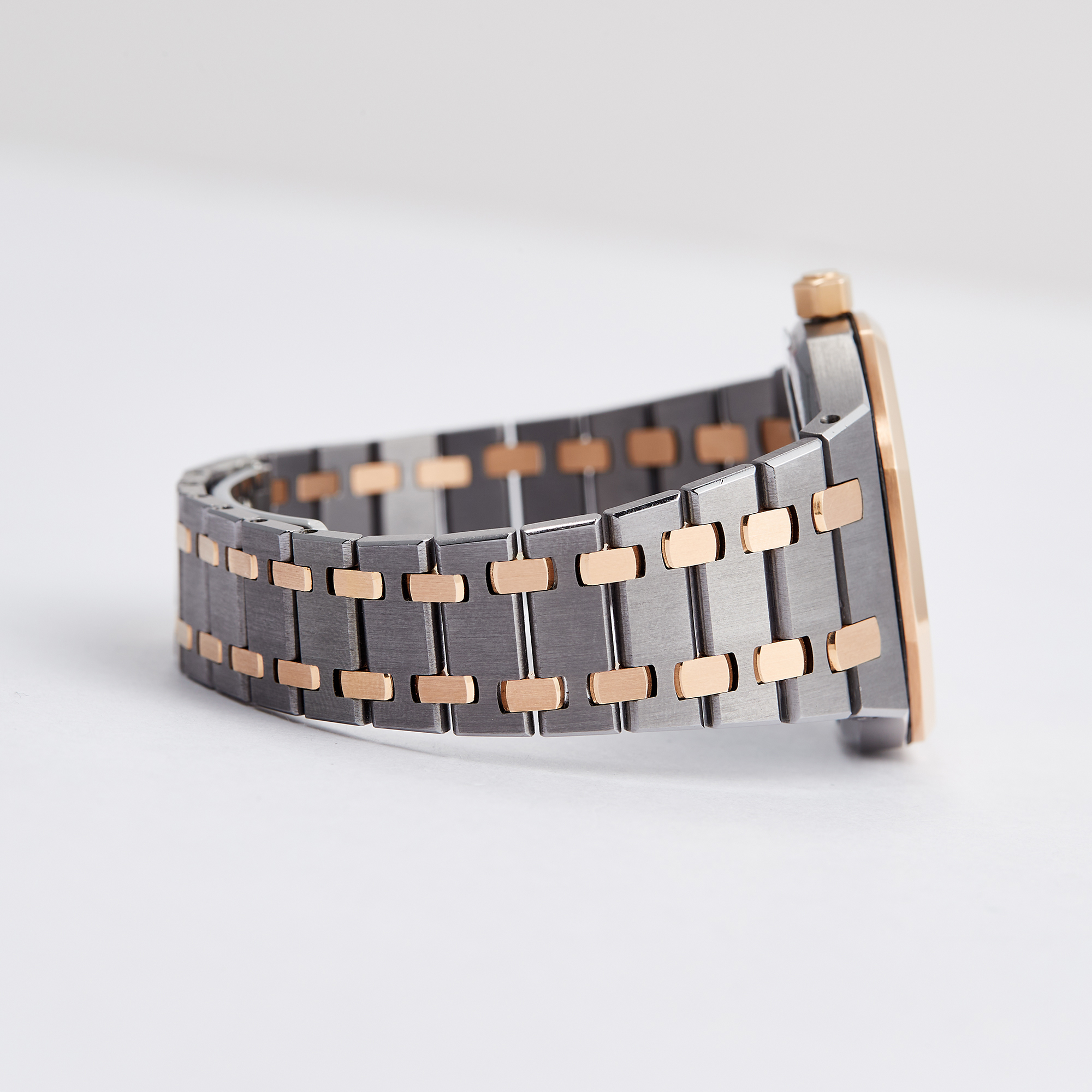 Royal Oak Tantalum & Rose Gold Grey Dial 36mm Product Image 11
