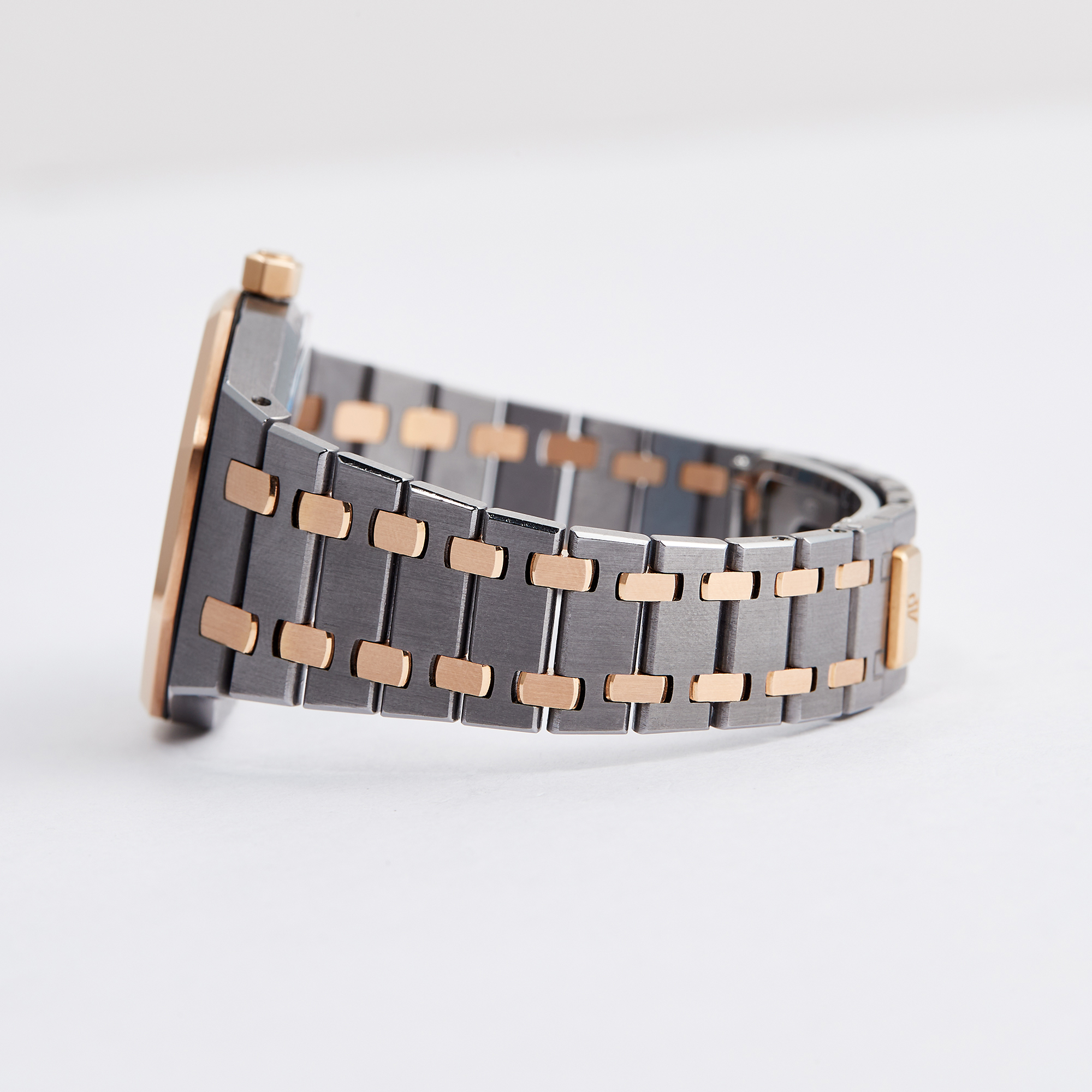 Royal Oak Tantalum & Rose Gold Grey Dial 36mm Product Image 12