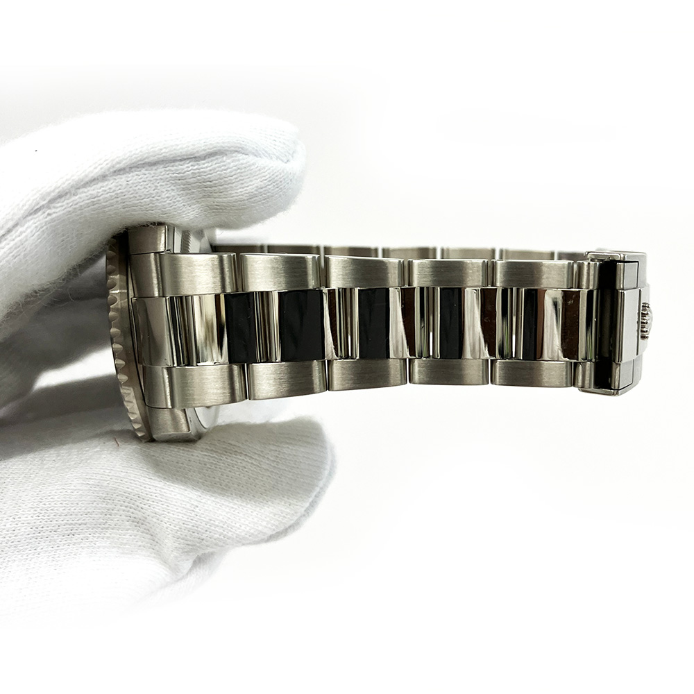 GMT-Master II White Gold Black Dial "Pepsi" 40mm Product Image 5