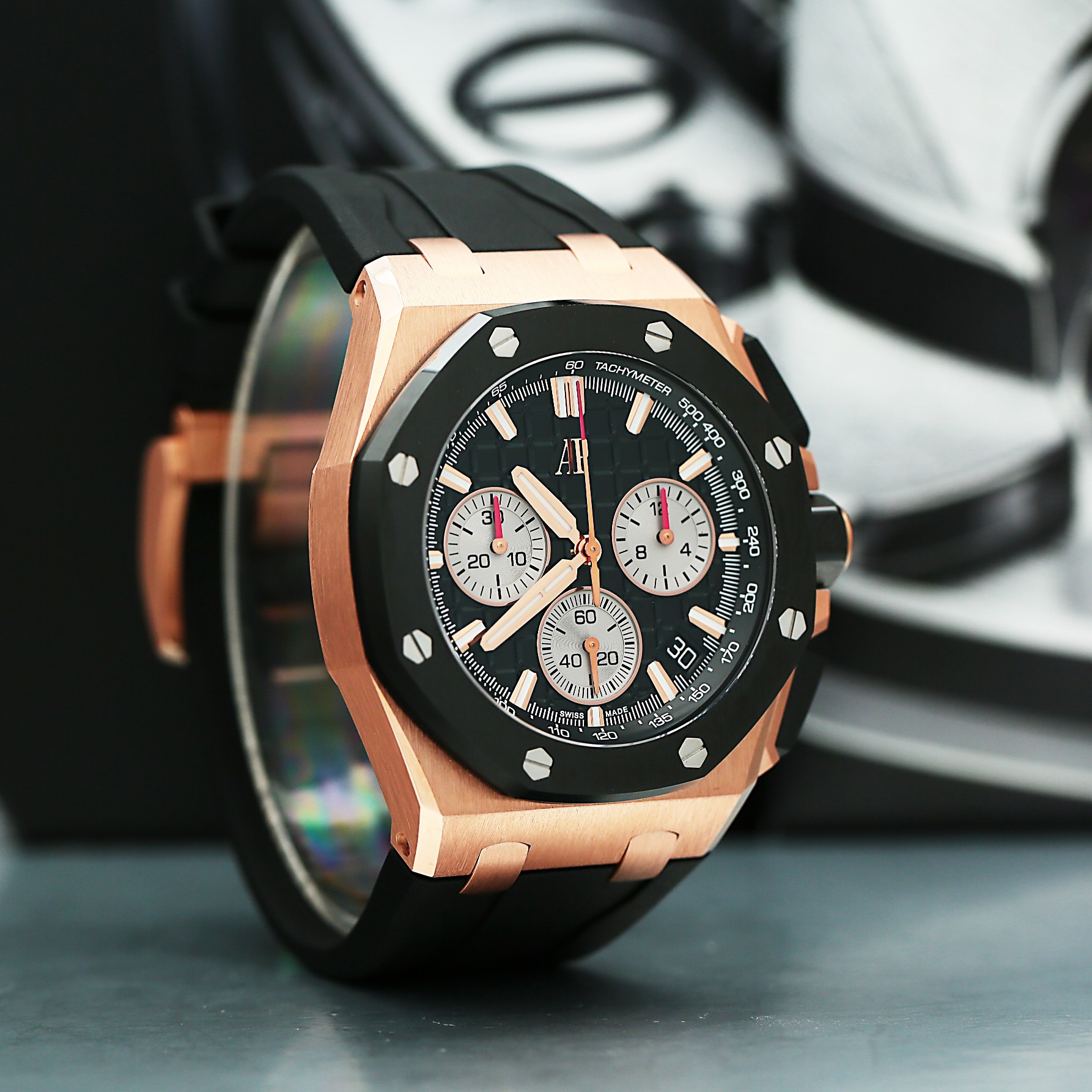Royal Oak Offshore Rose Gold Black Dial 43mm Product Image 4