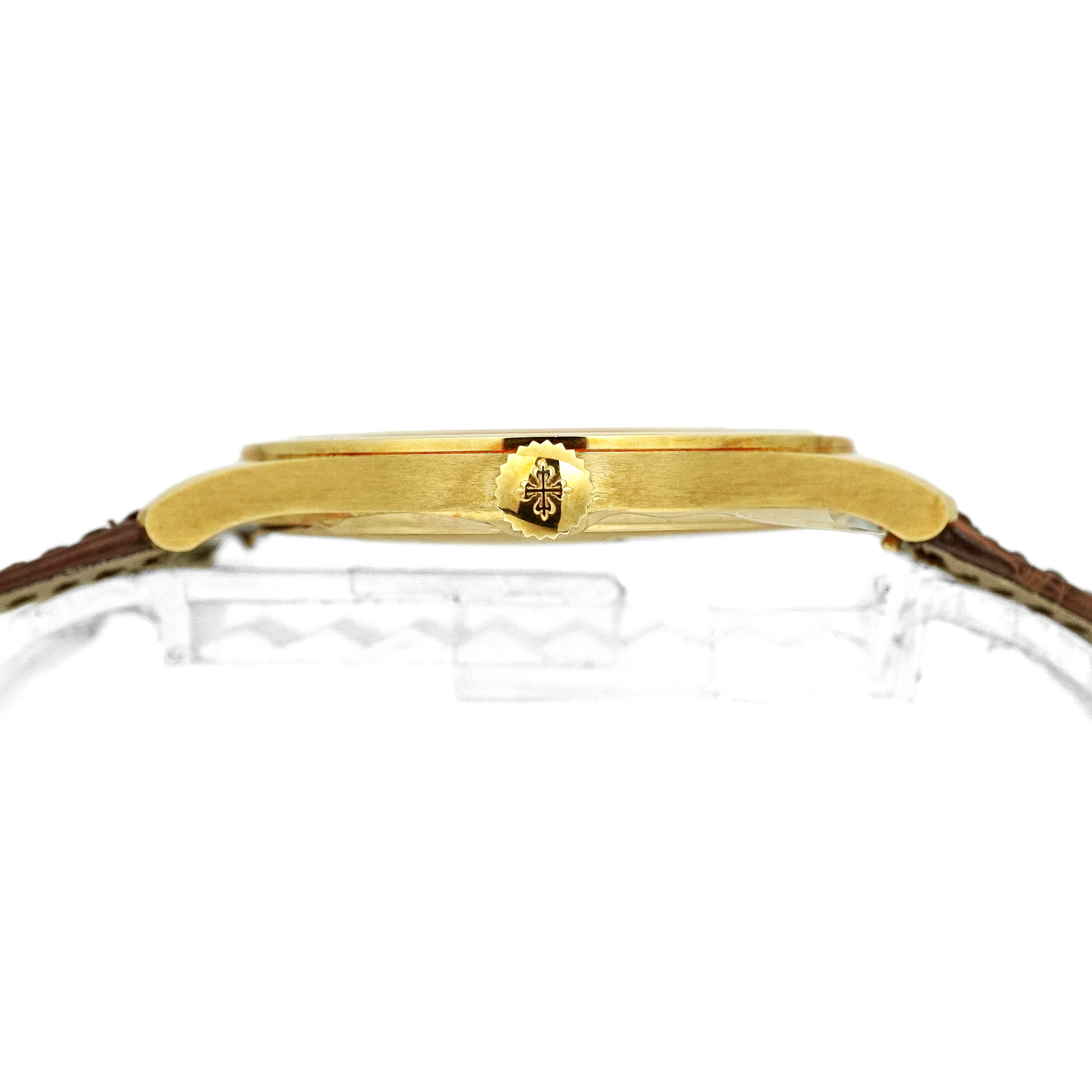 Calatrava "Tiffany" Yellow Gold White Dial 37mm Product Image 4