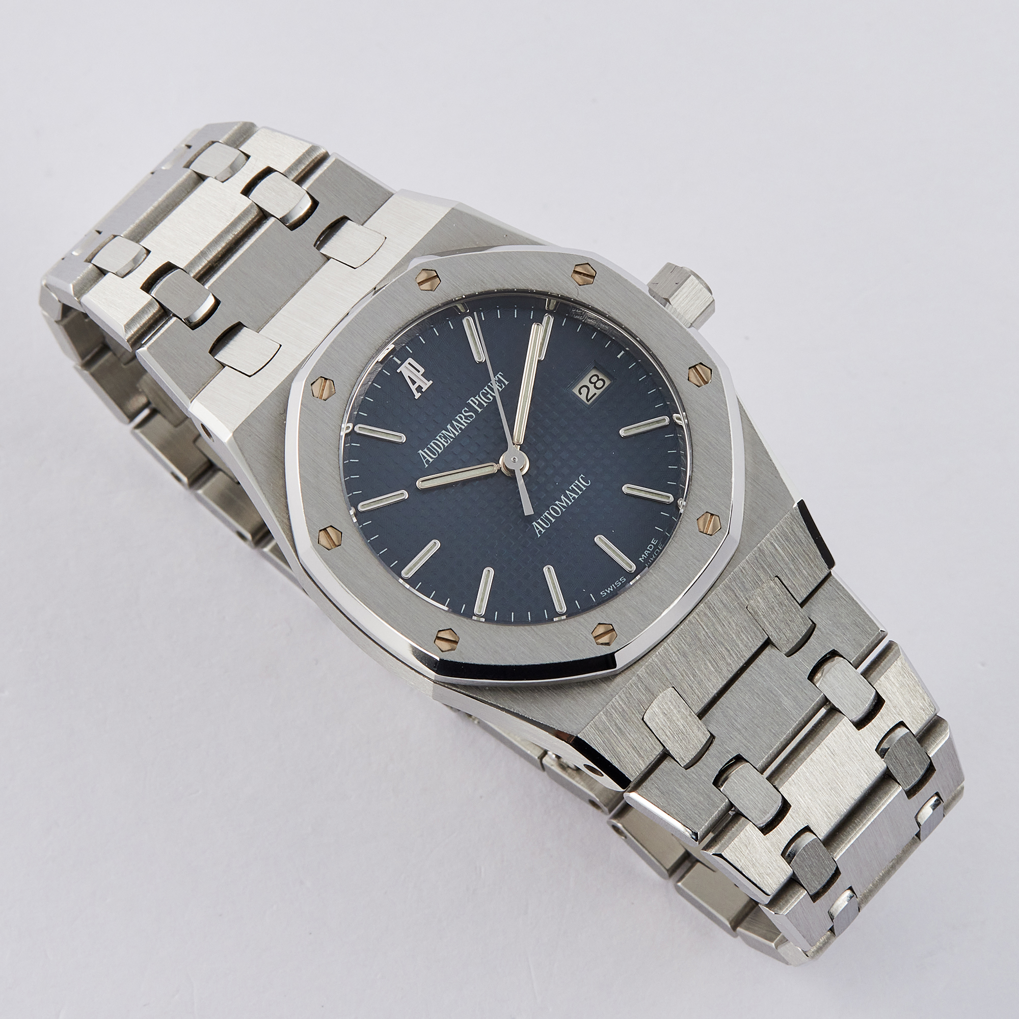 Royal Oak Mid-Size Steel Blue Dial 33mm Product Image 1
