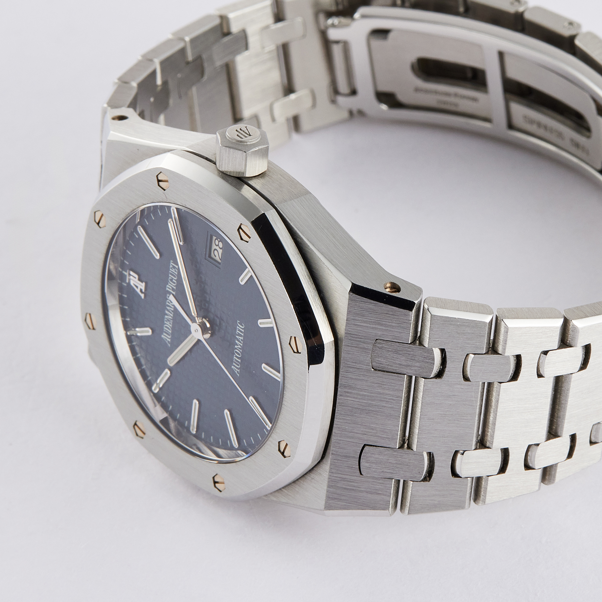 Royal Oak Mid-Size Steel Blue Dial 33mm Product Image 2