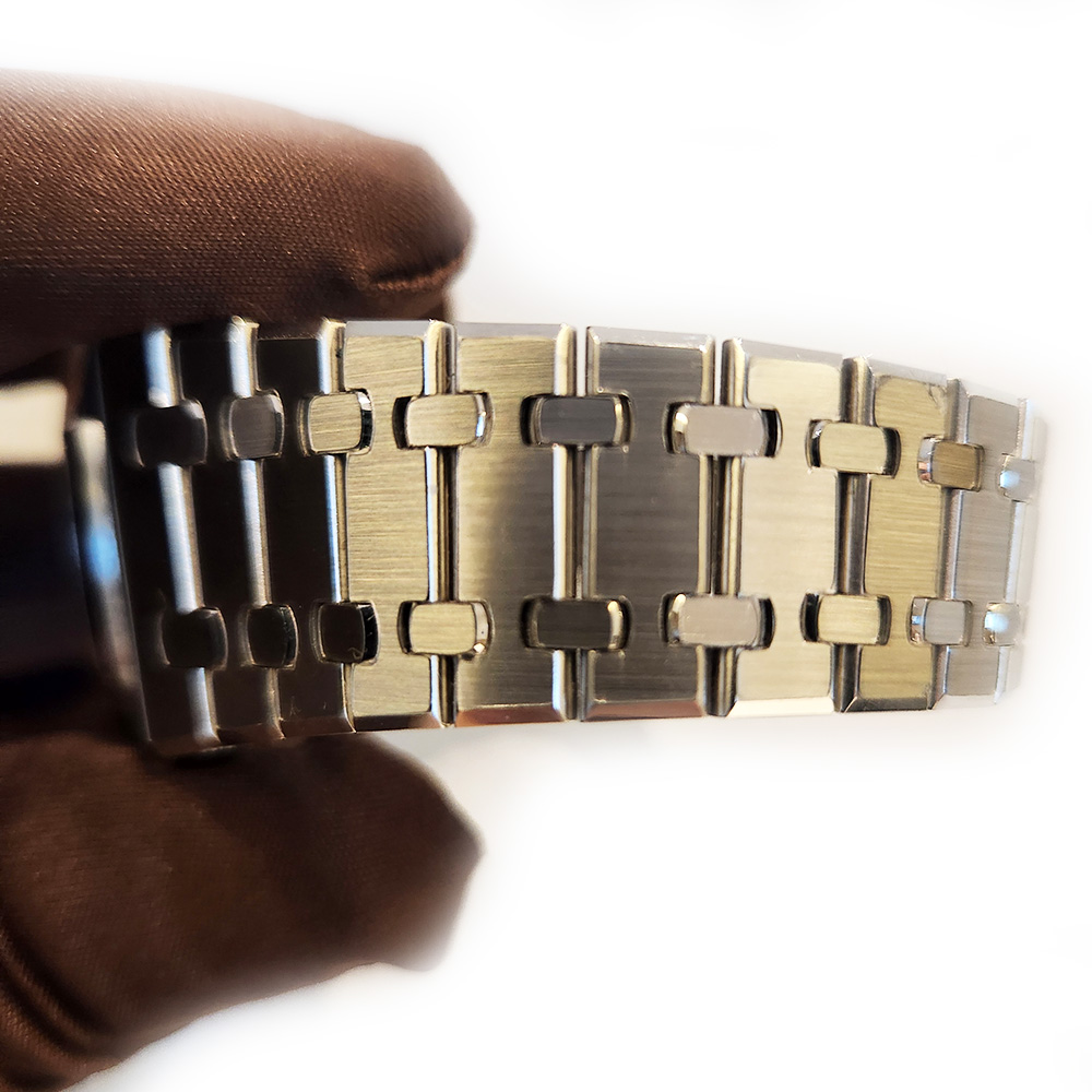 Royal Oak Selfwinding "50th Anniversary" Steel Black Dial 41mm Product Image 5