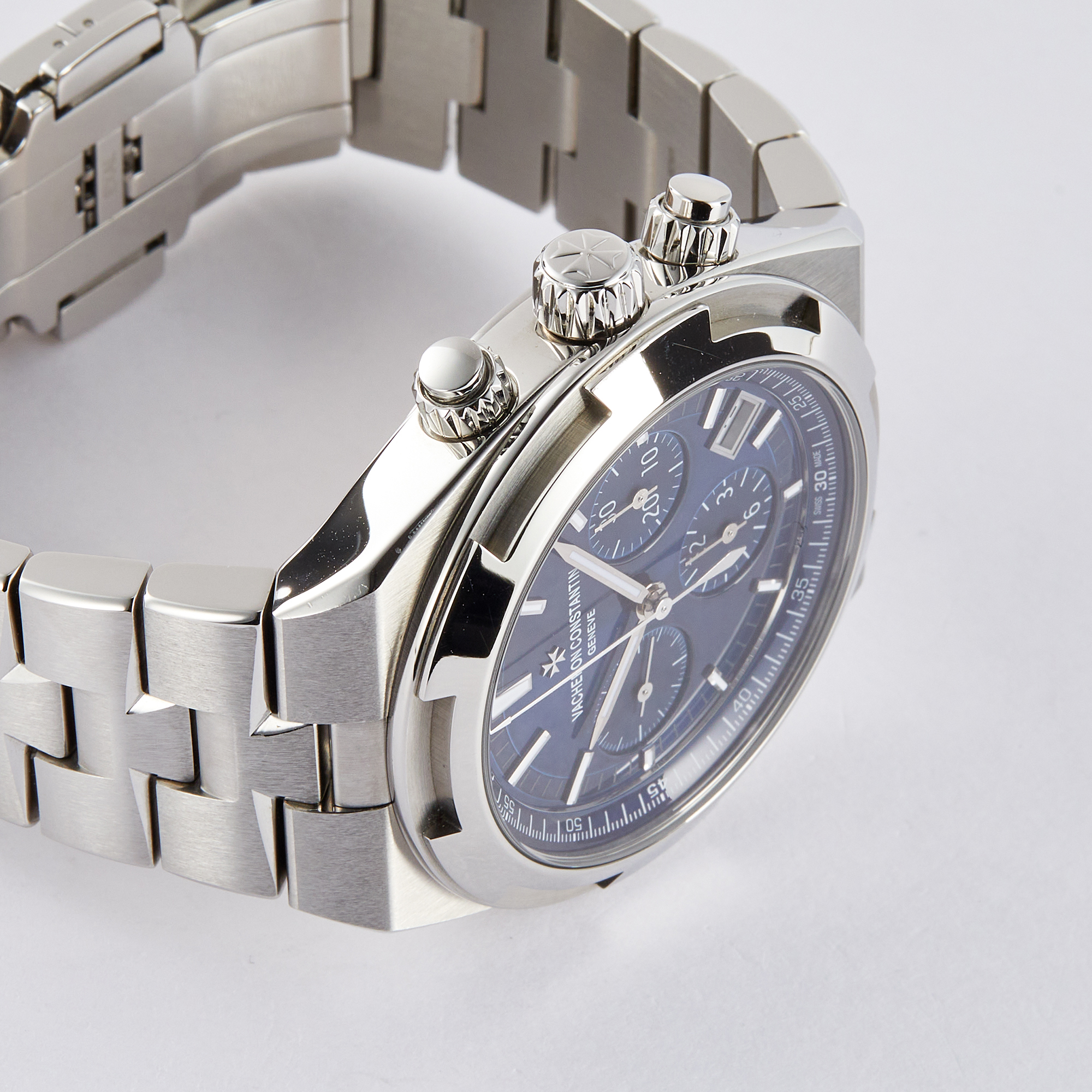 Overseas Chronograph Steel Blue Dial 42mm Product Image 3