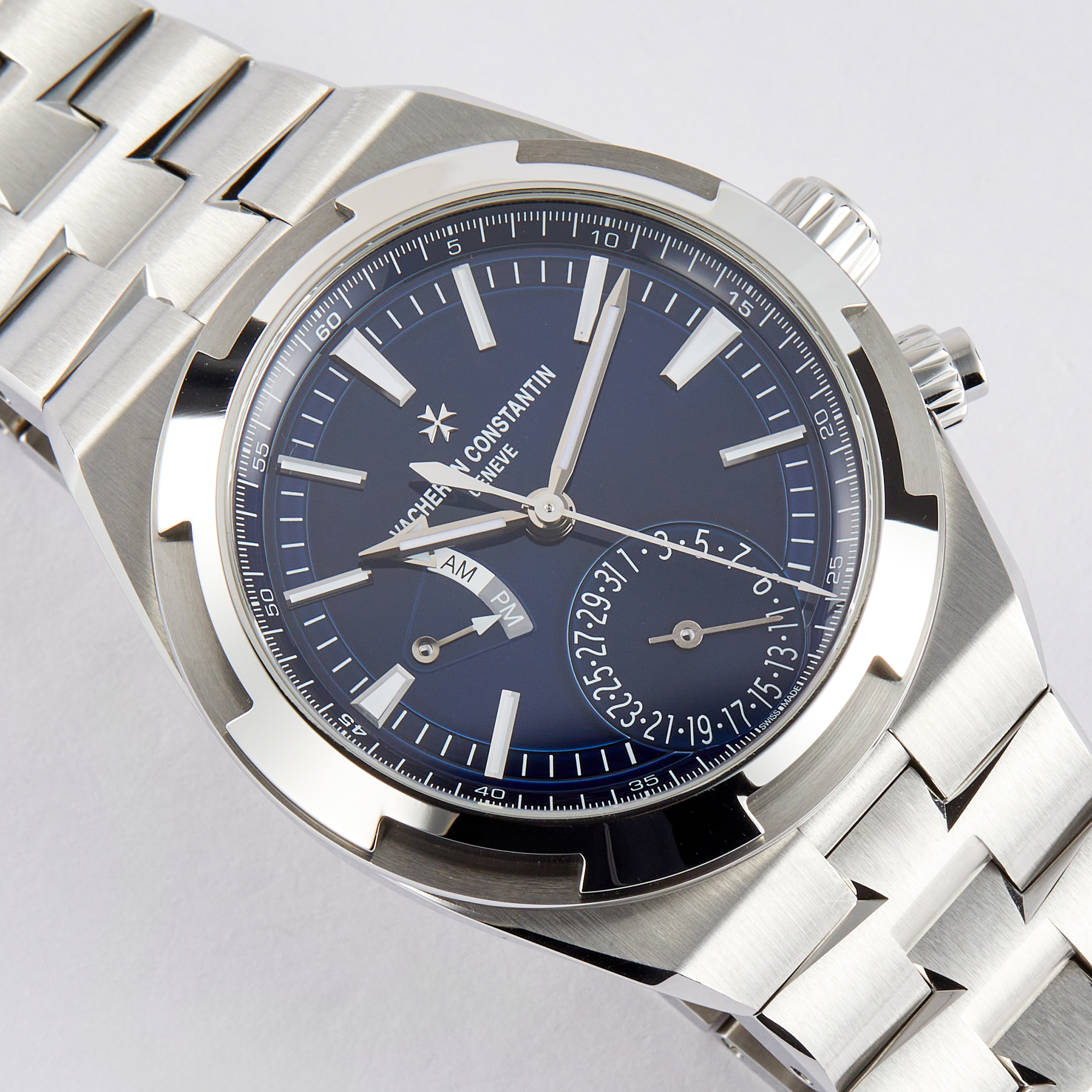 Overseas Dual Time Steel Blue Dial 41mm Product Image 1