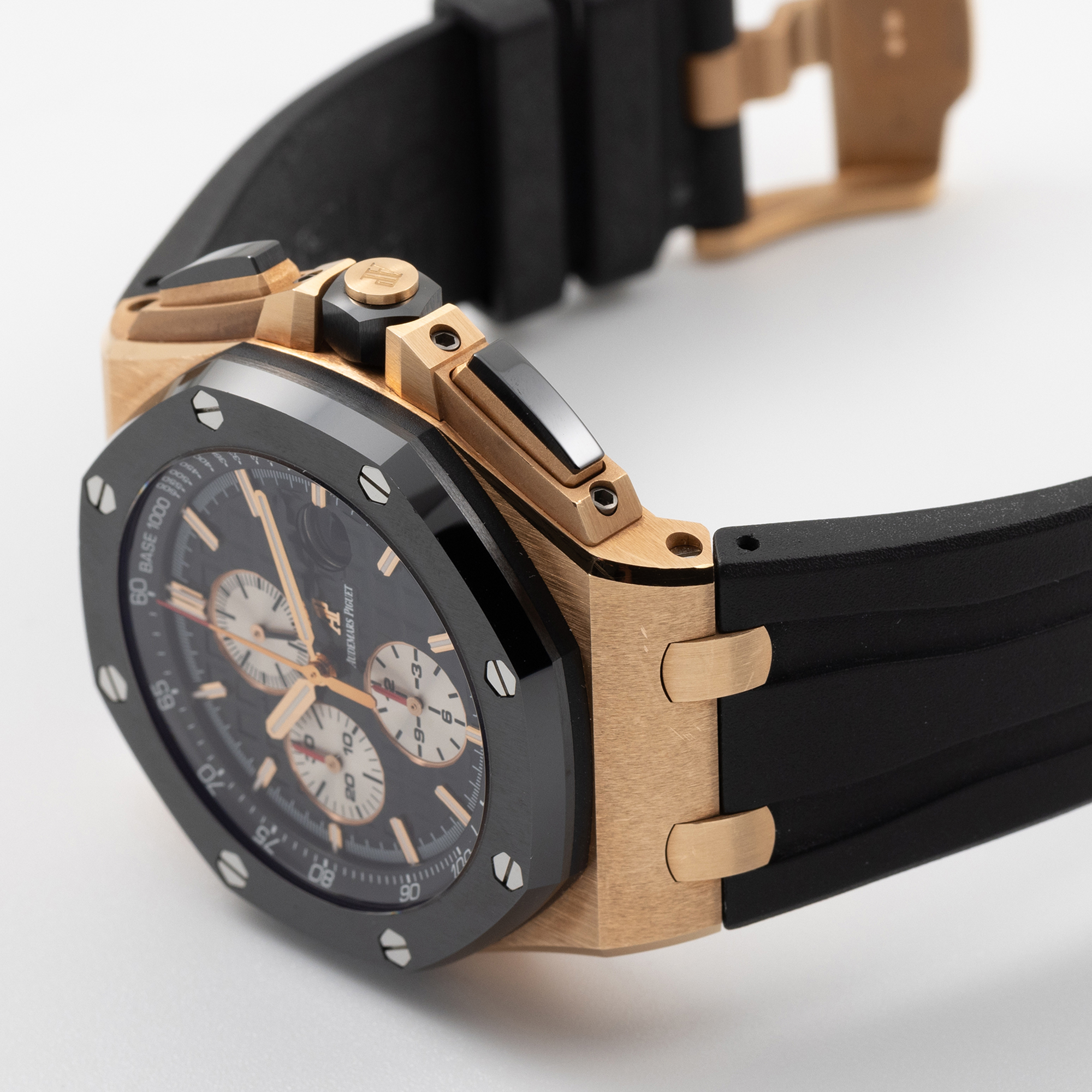 Royal Oak Offshore Rose Gold Black Dial 44mm Product Image 2