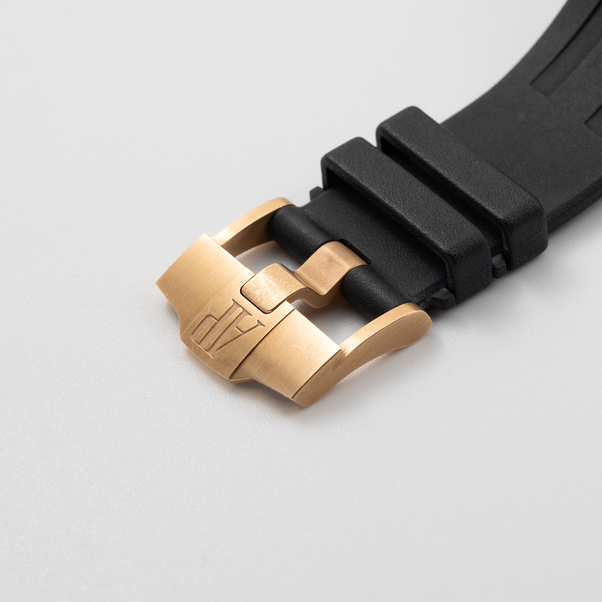 Royal Oak Offshore Rose Gold Black Dial 44mm Product Image 6