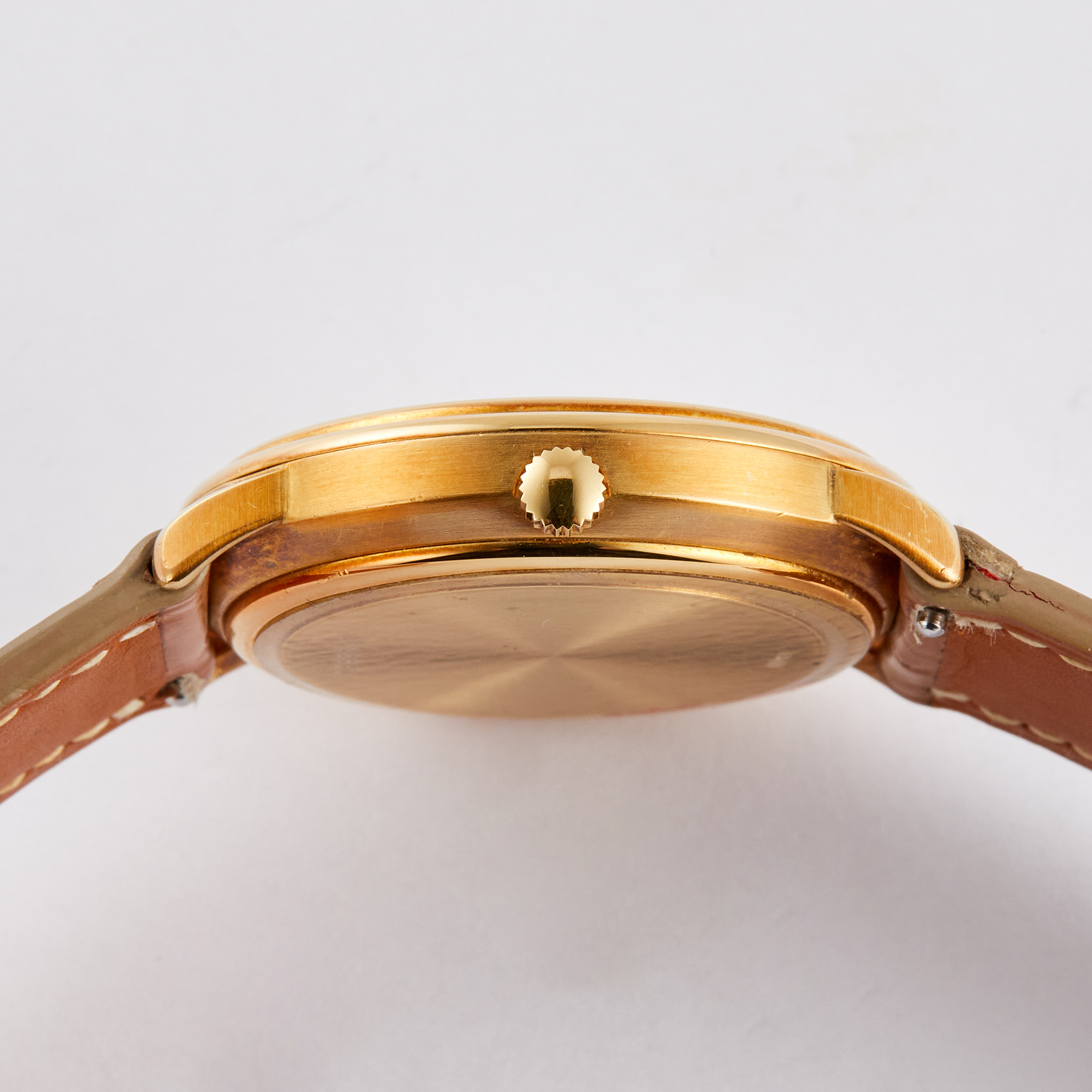 Jules Audemars Dual Time Yellow Gold White Dial 36mm Product Image 4
