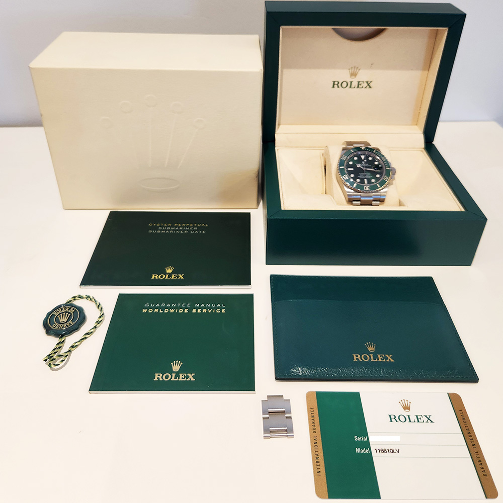 Submariner Date Steel Green Dial "Hulk" 40mm Product Image 5
