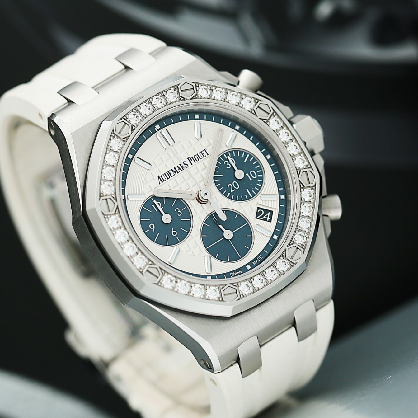 Royal Oak Offshore Lady Chronograph Steel Diamond Silver Dial 37mm Product Image 5