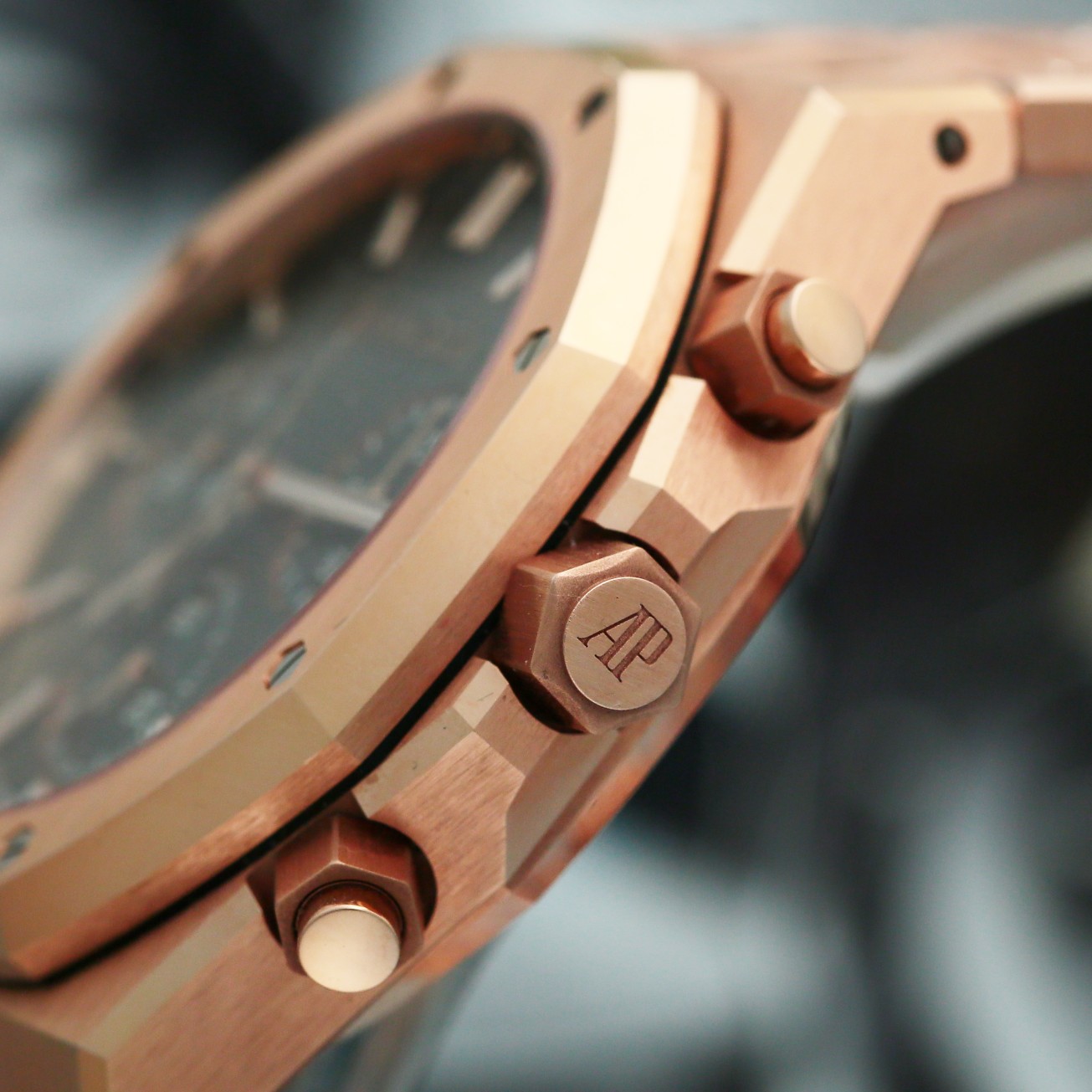 Royal Oak Chronograph Rose Gold Green Dial 41mm Product Image 6