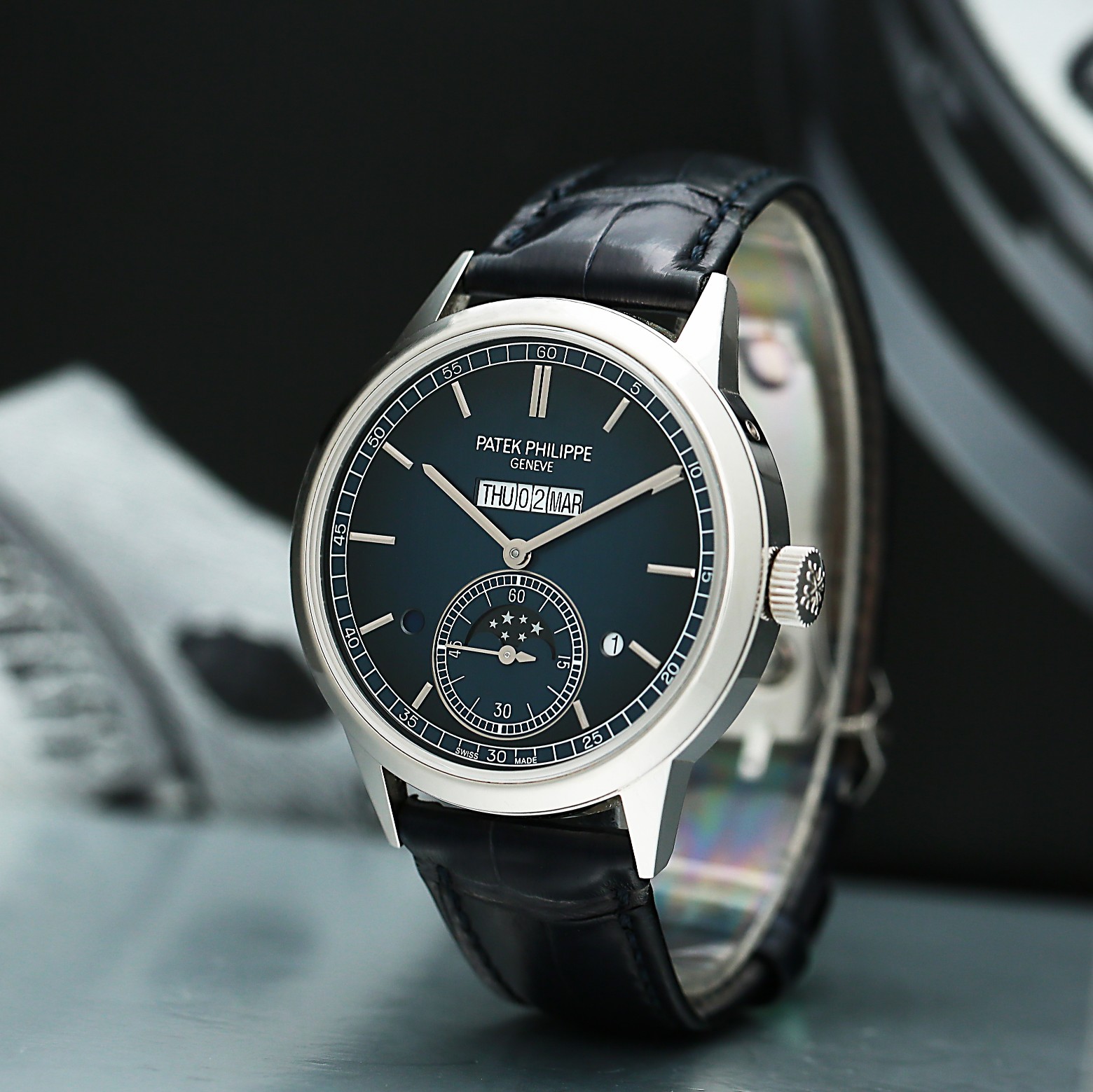 In-Line Perpetual Calendar Platinum Blue Dial 41mm Product Image 4