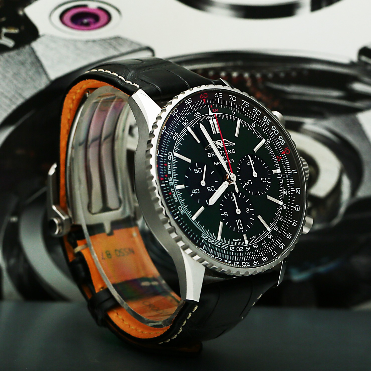 Navitimer B01 Chronograph Steel Green Dial 46mm Product Image 2